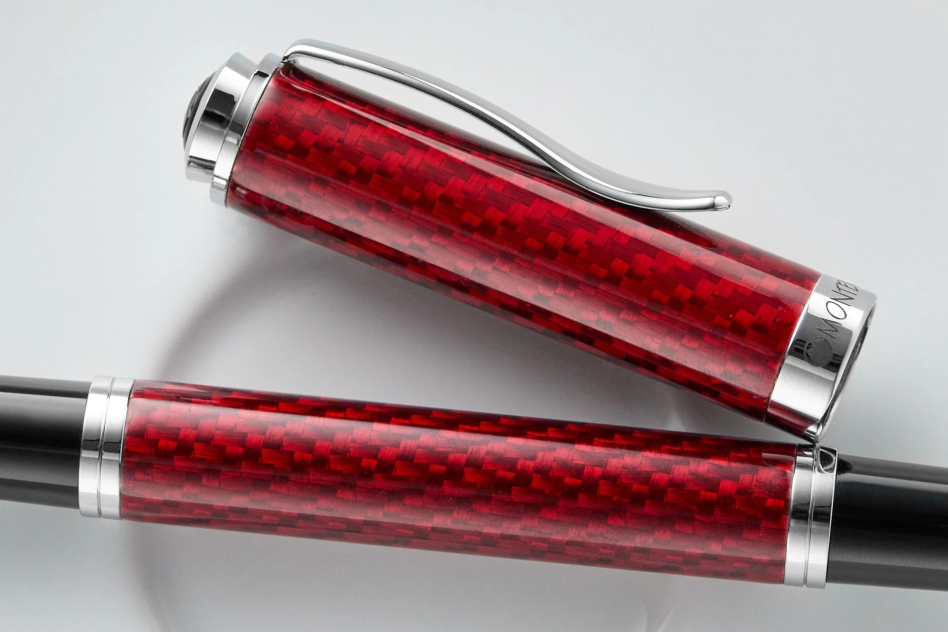 Monteverde Innova Fiberglass Fountain Pen - Ruby (Special Edition) - Image 7