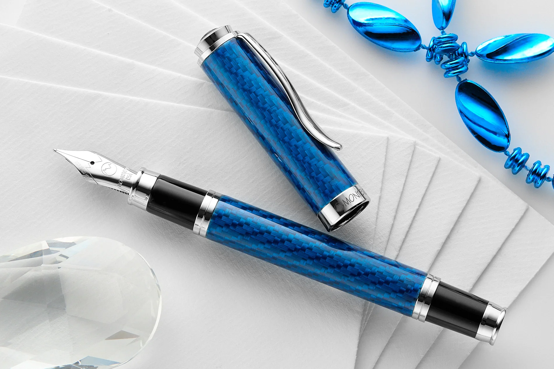 Monteverde Innova Fiberglass Fountain Pen - Sapphire (Special Edition) - Image 5