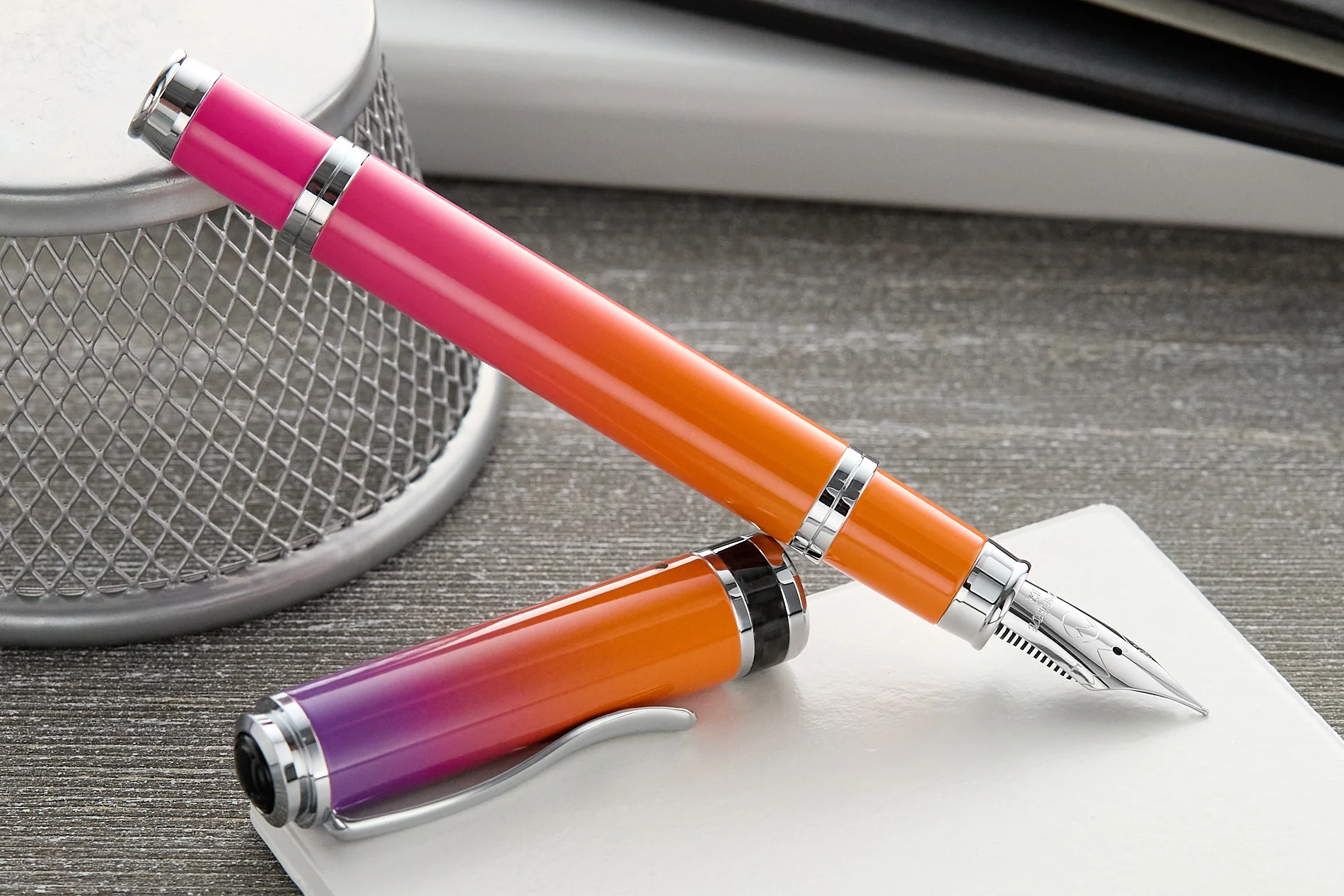 Monteverde Innova Ombre Fusion Fountain Pen - Harmony - Image 10