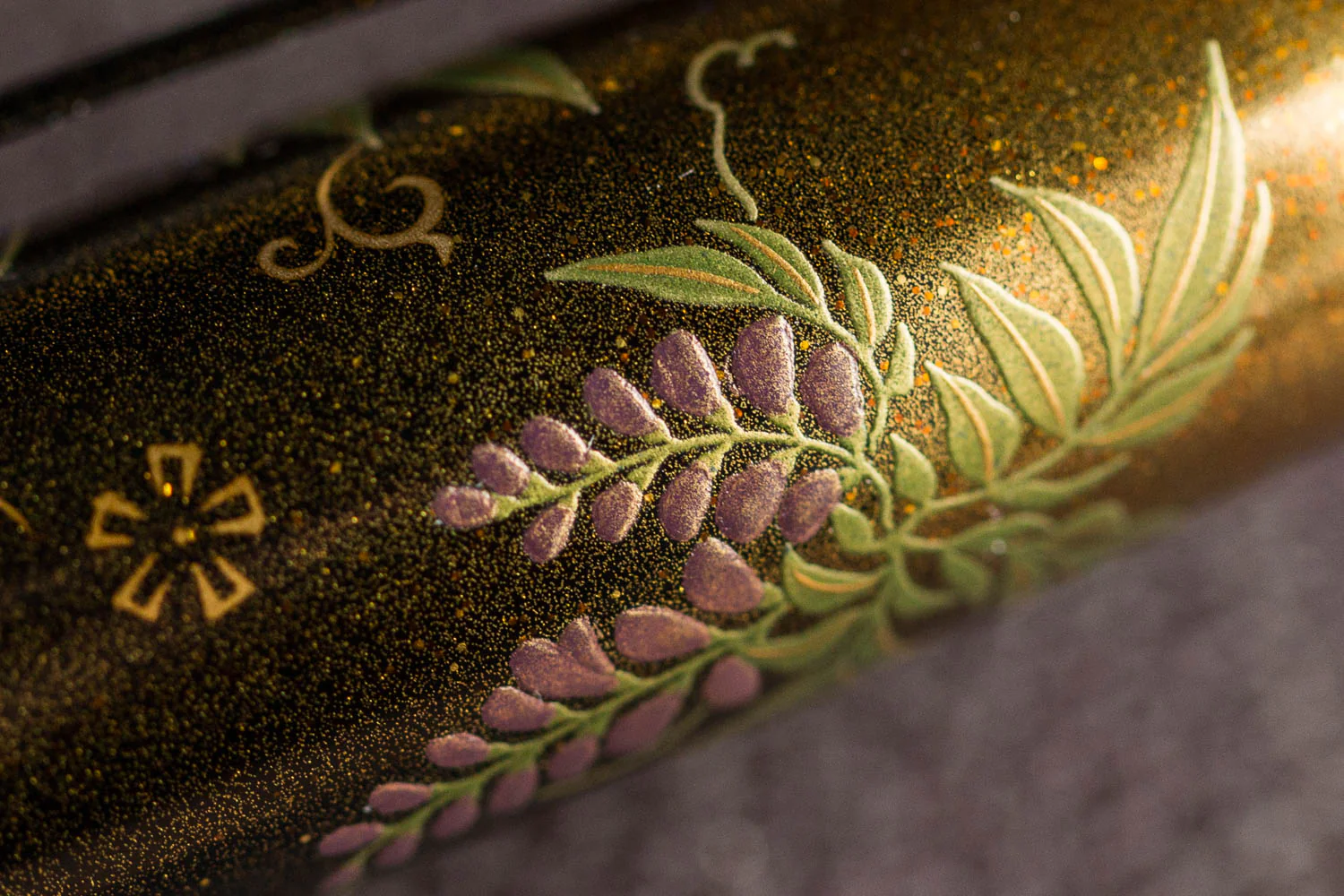 Namiki Emperor Maki-e Fountain Pen - Murasaki-Shikibu - Image 4