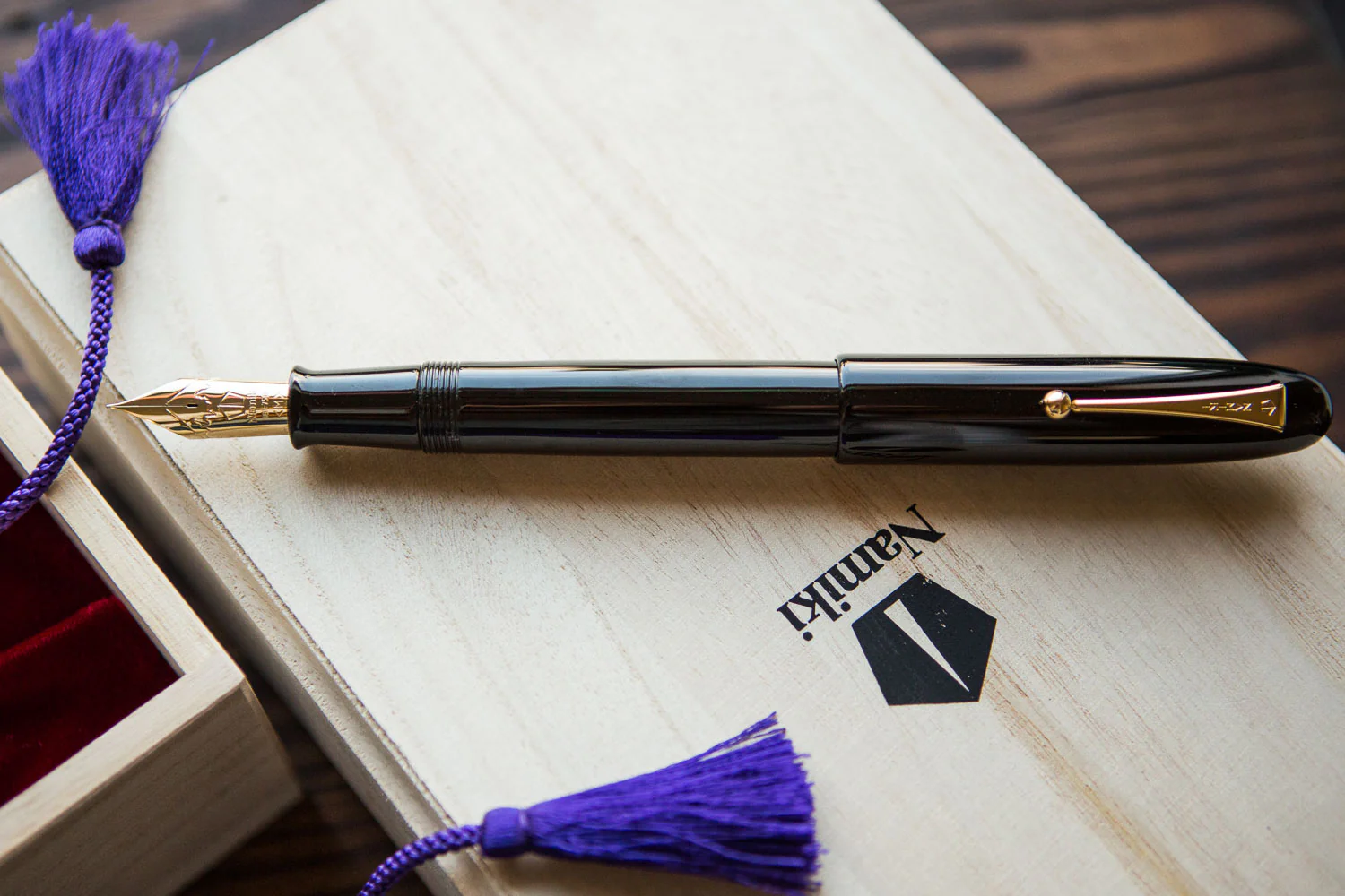 Namiki Emperor Urushi Fountain Pen - Black - Image 7