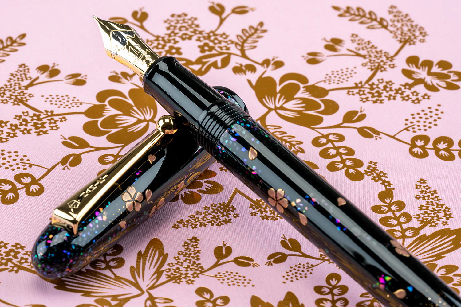 Namiki Yukari Maki-e Fountain Pen - Cherry Blossoms at Night - Image 6