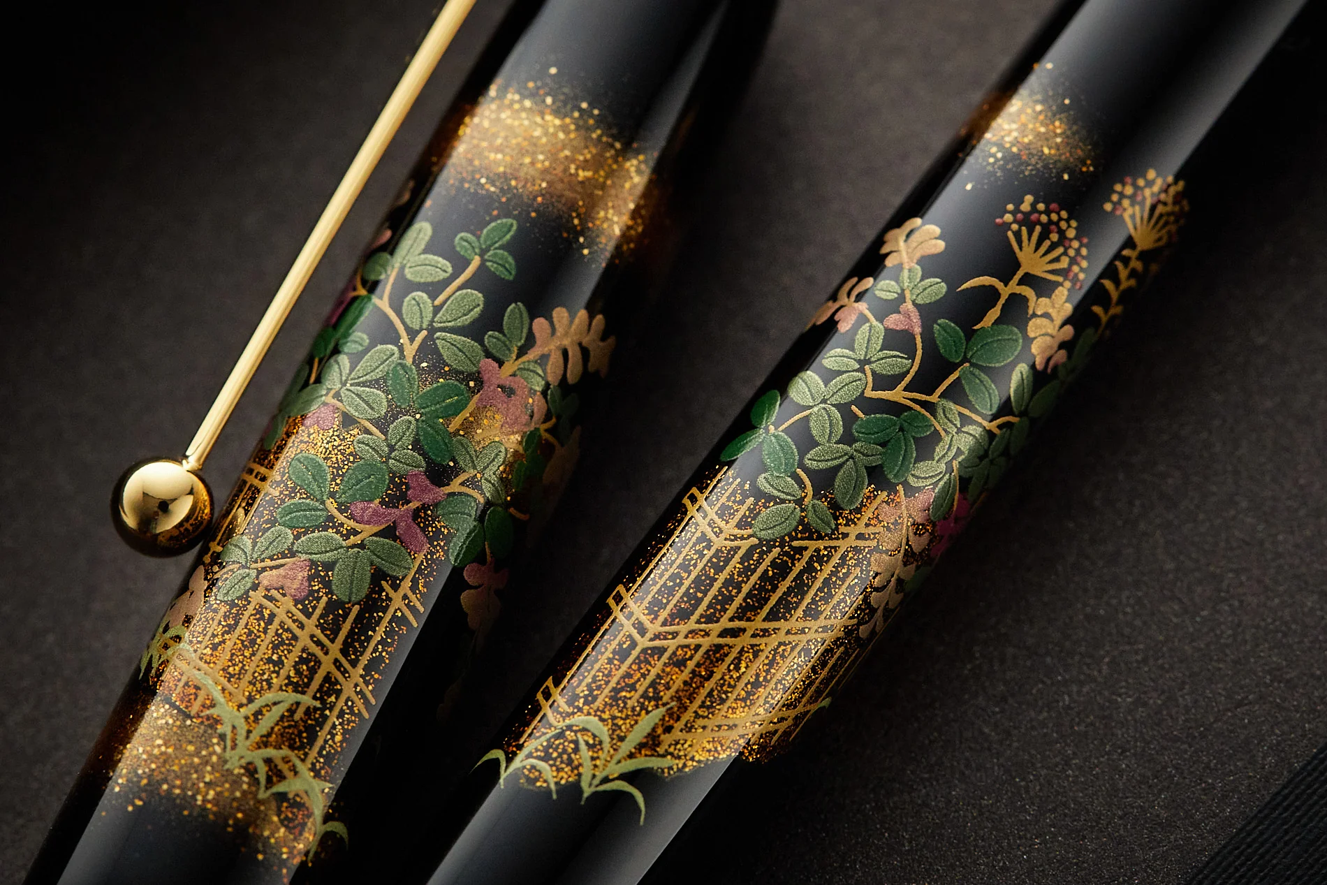 Namiki Yukari Maki-e Fountain Pen - Flower Fence - Image 3