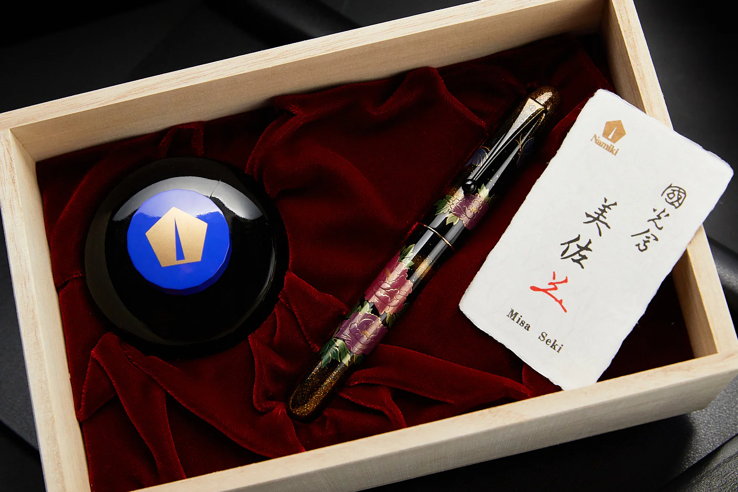 Namiki Yukari Royale Maki-e Fountain Pen - Peony - Image 12