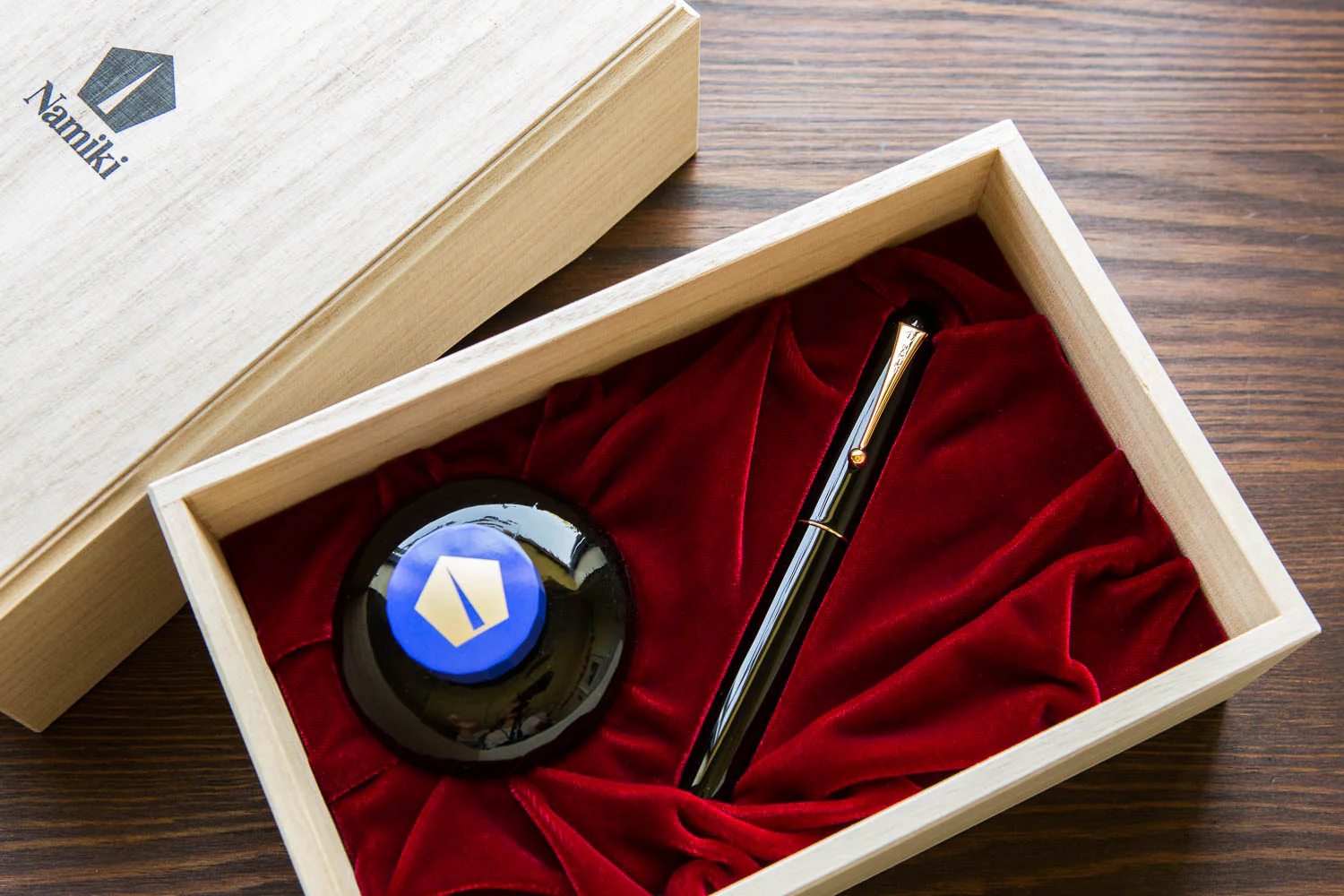 Namiki Yukari Royale Urushi Fountain Pen - Black - Image 9