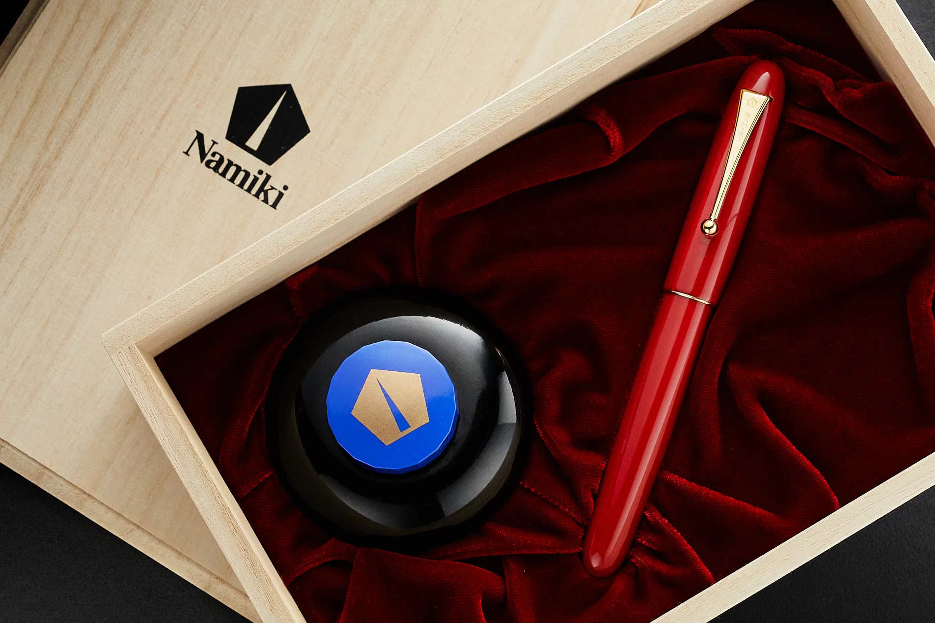 Namiki Yukari Royale Urushi Fountain Pen - Vermillion - Image 5