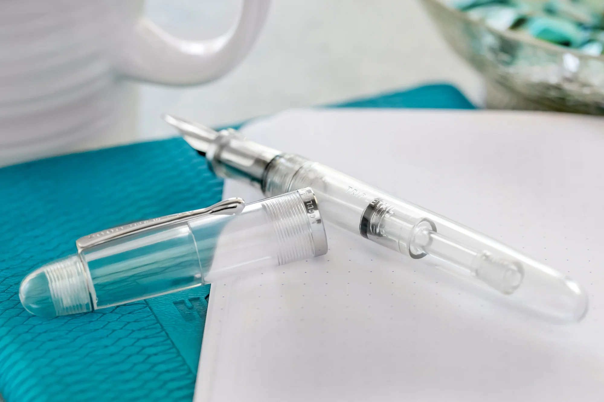 Noodler's Triple Tail Flex Fountain Pen - Clear - Image 10