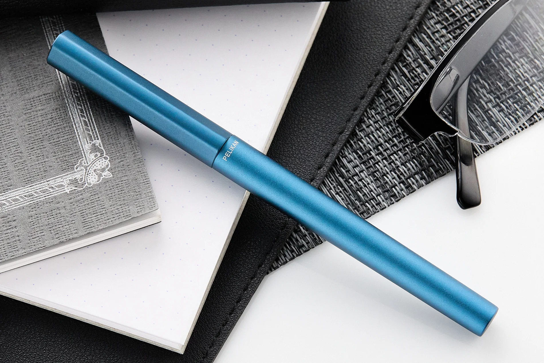 Pelikan Ineo Fountain Pen - Ocean Blue - Image 7