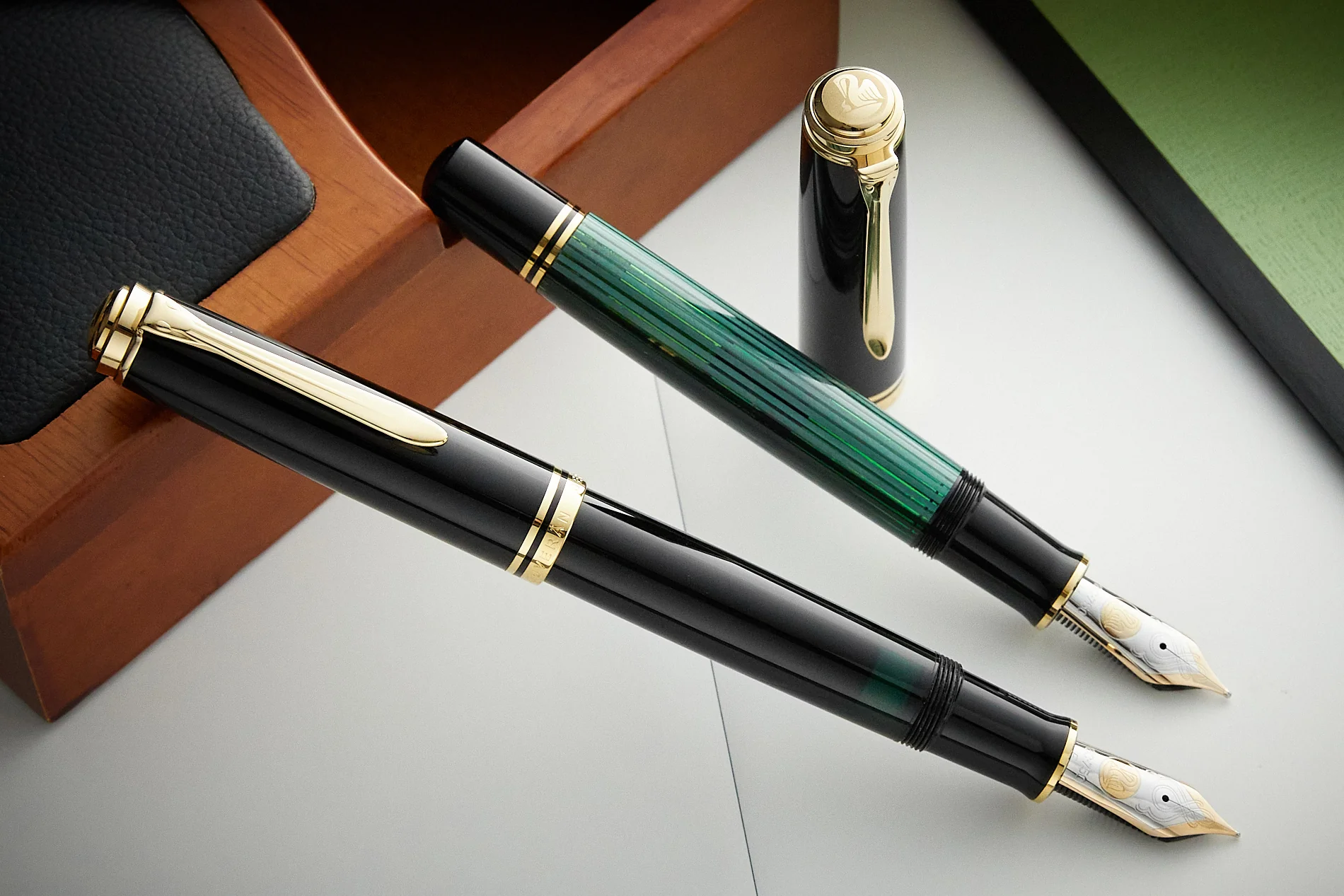 Pelikan M1000 Fountain Pen - Black/Green - Image 12