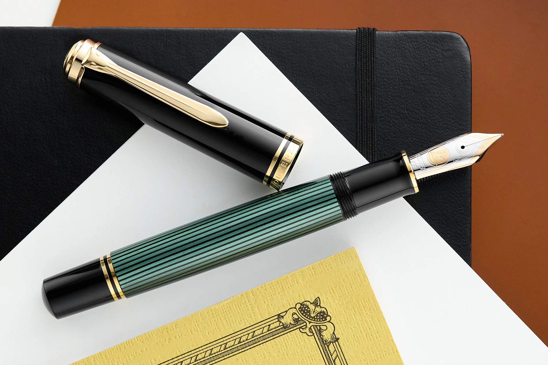 Pelikan M1000 Fountain Pen - Black/Green - Image 6