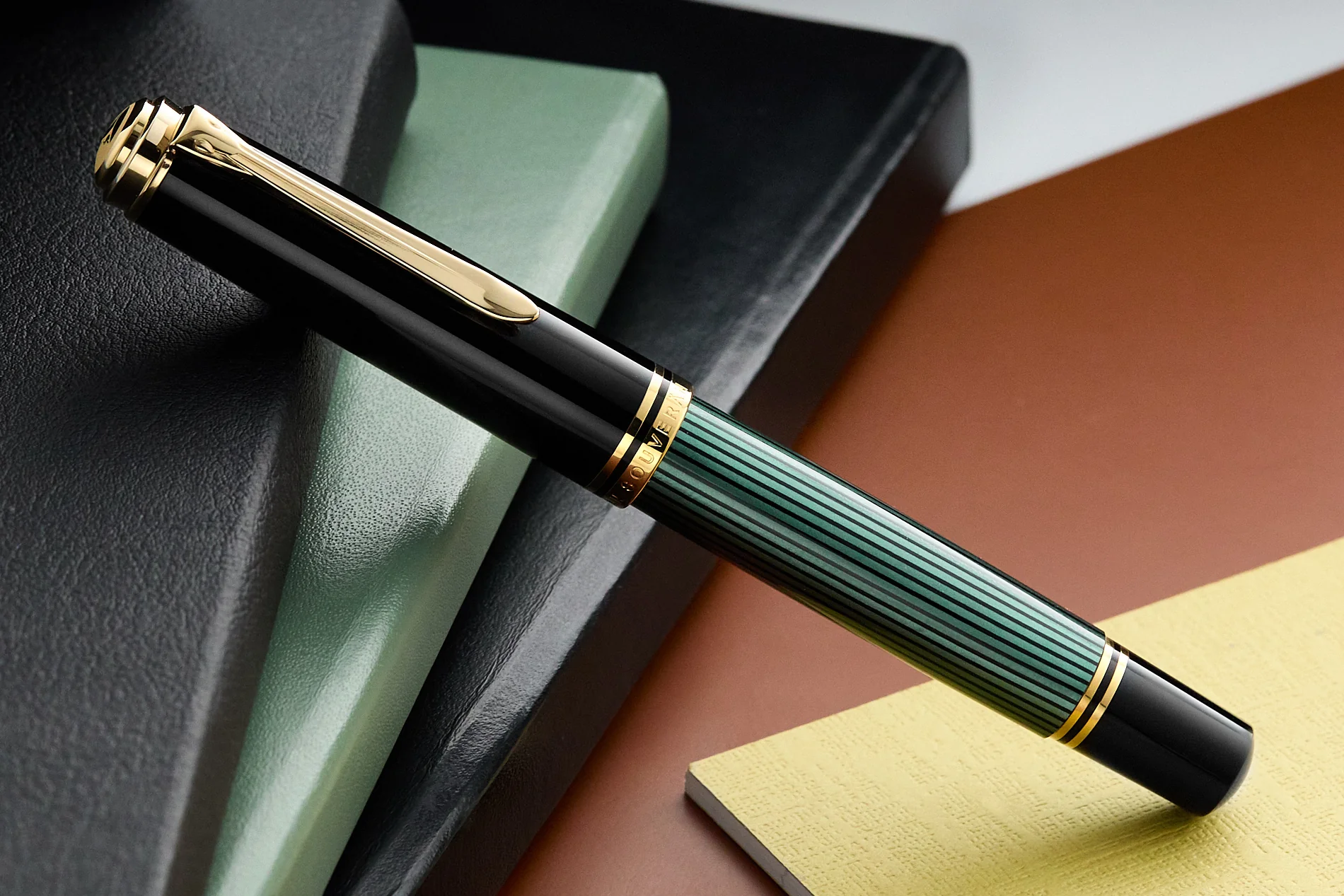 Pelikan M1000 Fountain Pen - Black/Green - Image 7