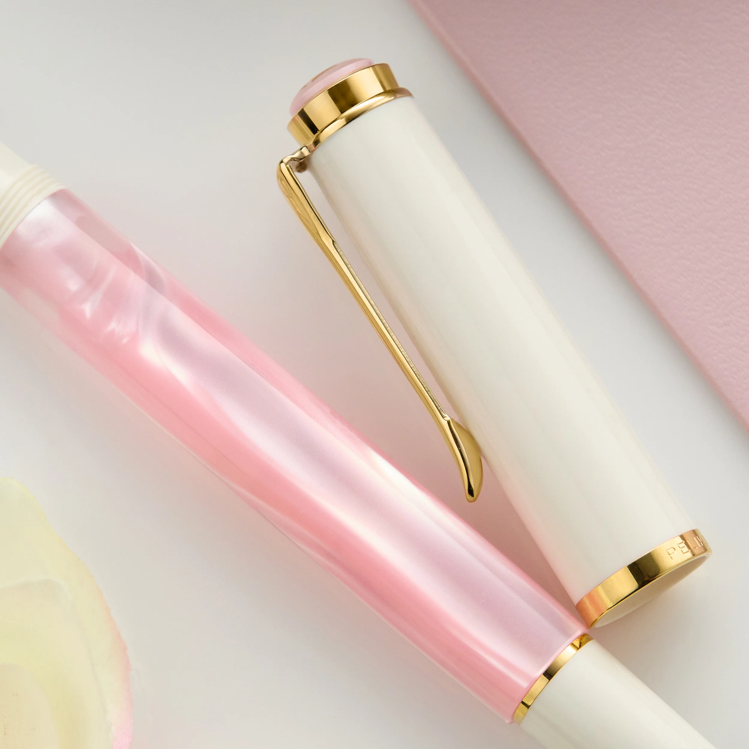 Pelikan M200 Fountain Pen - Cherry Blossom (Special Edition) - Image 5