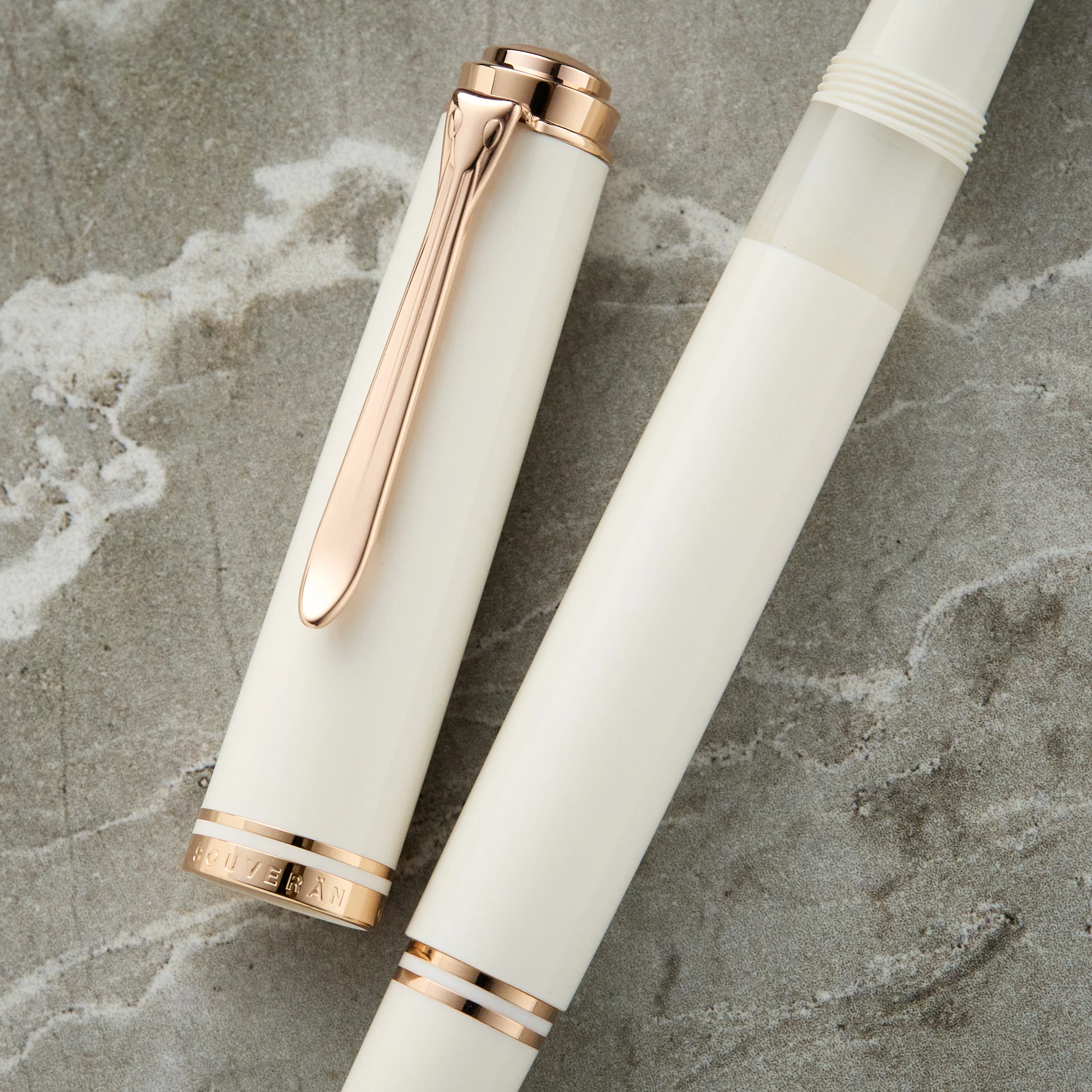 Pelikan M600 Fountain Pen - White & Rose Gold (Special Edition) - Image 8