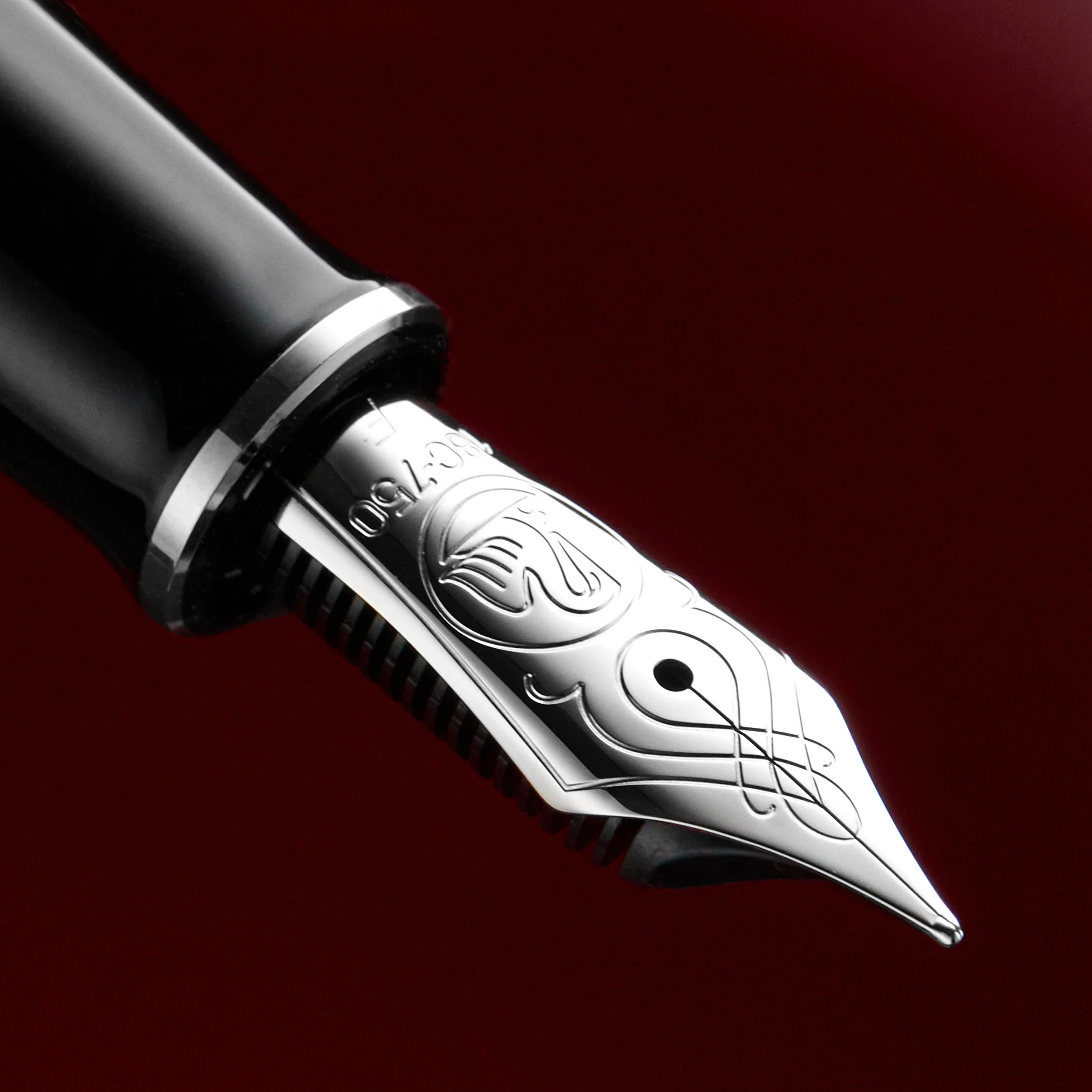 Pelikan M805 Fountain Pen - Metal Sleeve (Special Edition) - Image 6