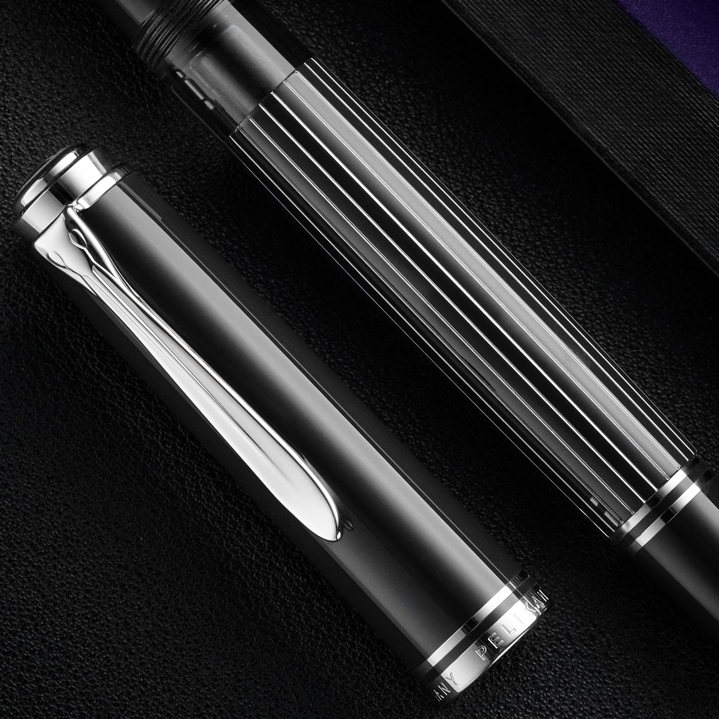 Pelikan M815 Fountain Pen - Metal Striped Black (Special Edition) - Image 6