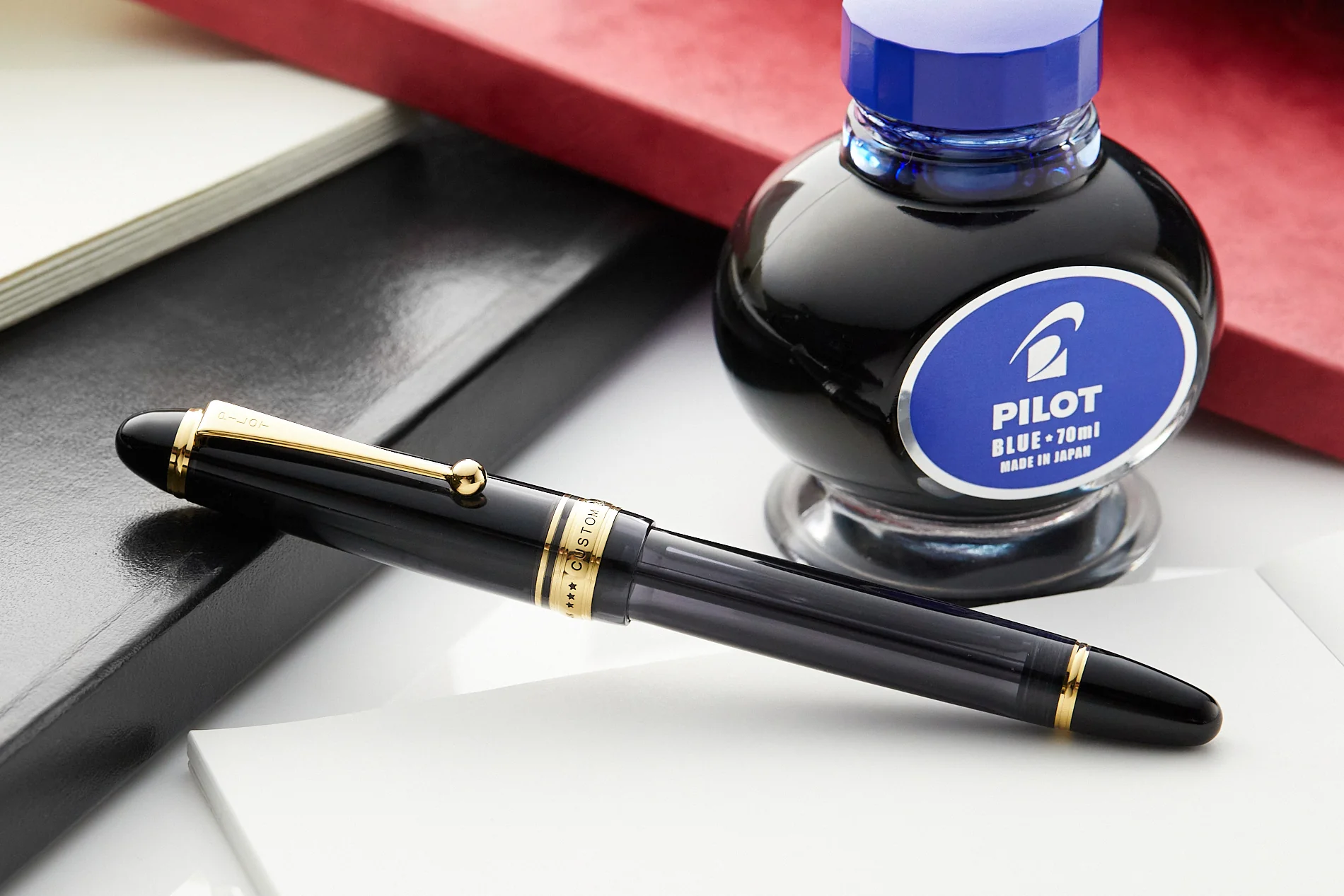 Pilot Custom 823 Fountain Pen - Smoke - Image 8