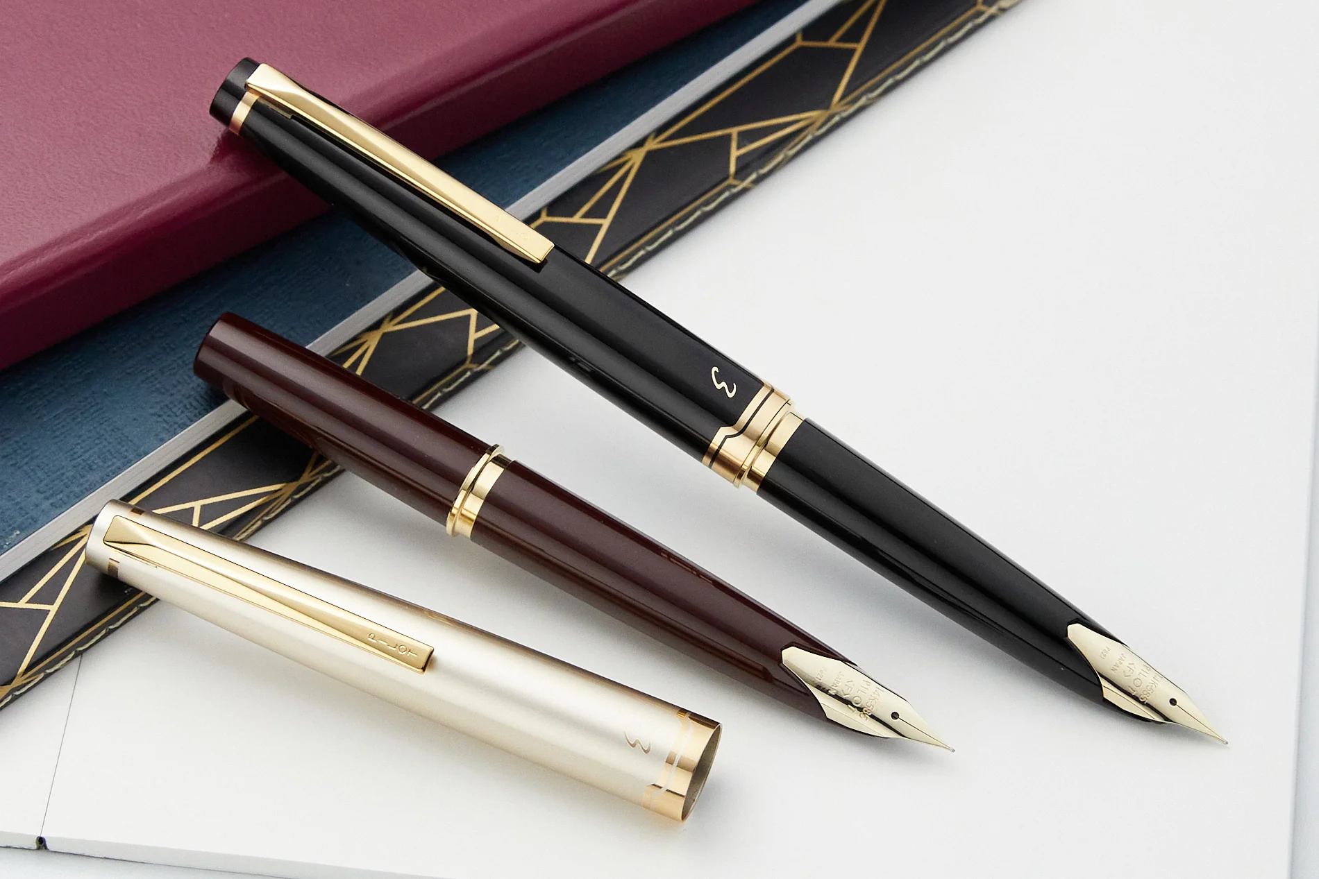 Pilot E95s Fountain Pen - Black - Image 11