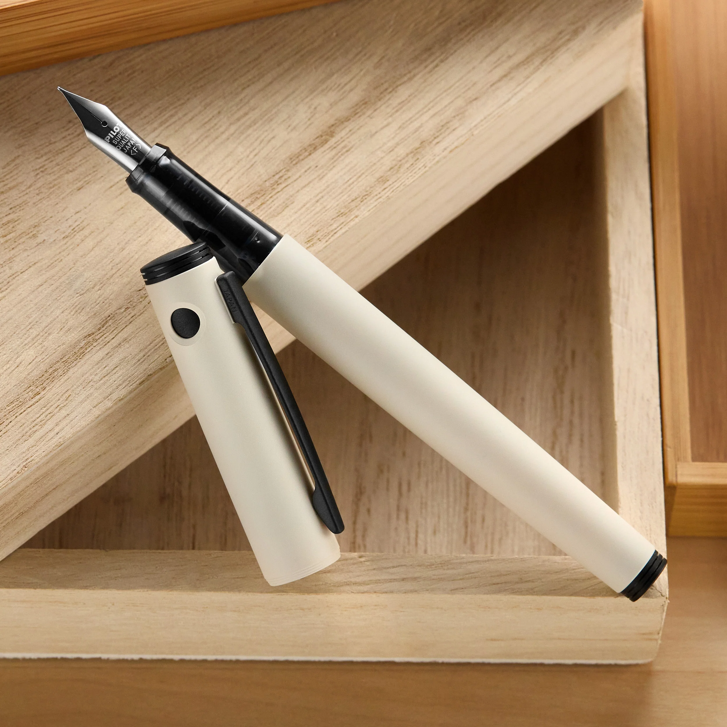 Pilot Explorer Fountain Pen - Ivory Matte - Image 9