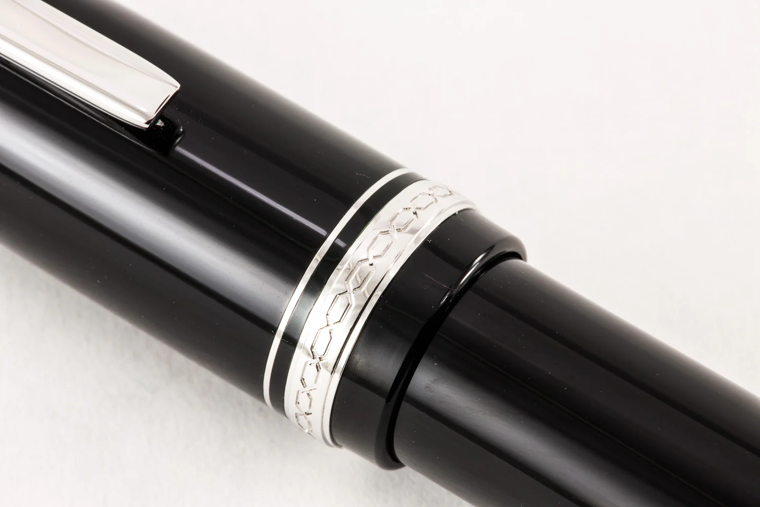Pilot Falcon Fountain Pen - Black/Rhodium - Image 6