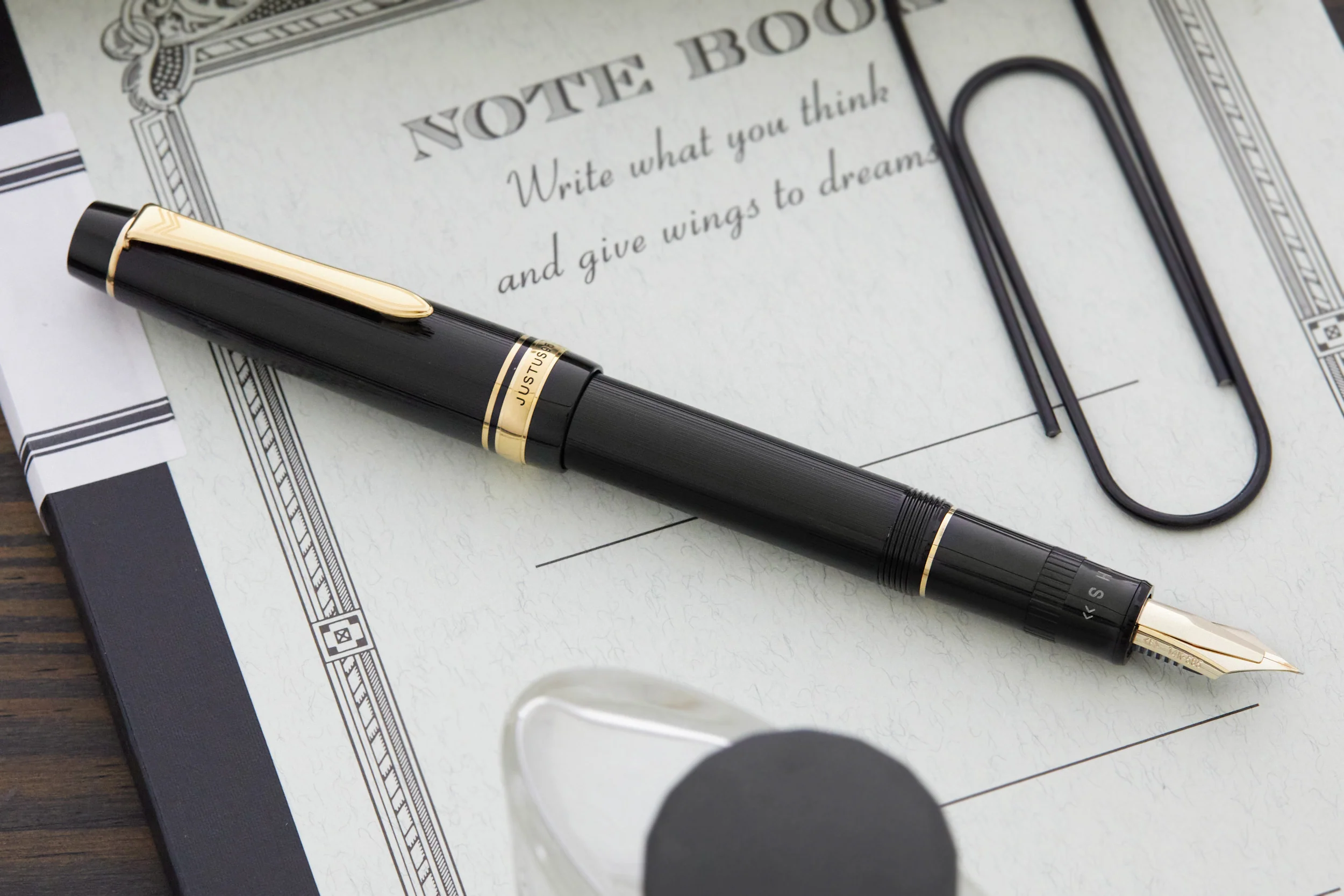 Pilot Justus 95 Fountain Pen - Black/Gold - Image 13