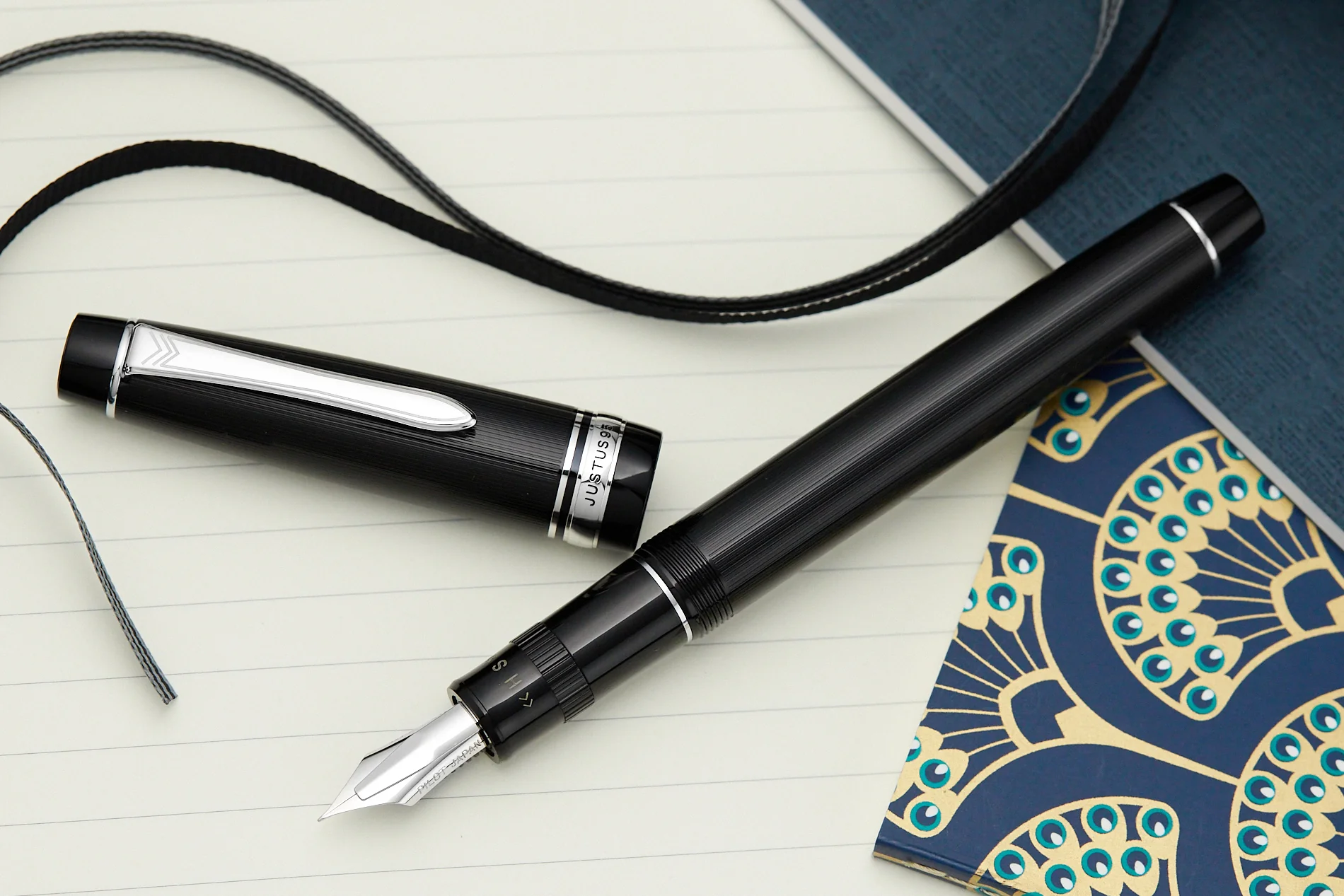 Pilot Justus 95 Fountain Pen - Black/Rhodium - Image 6