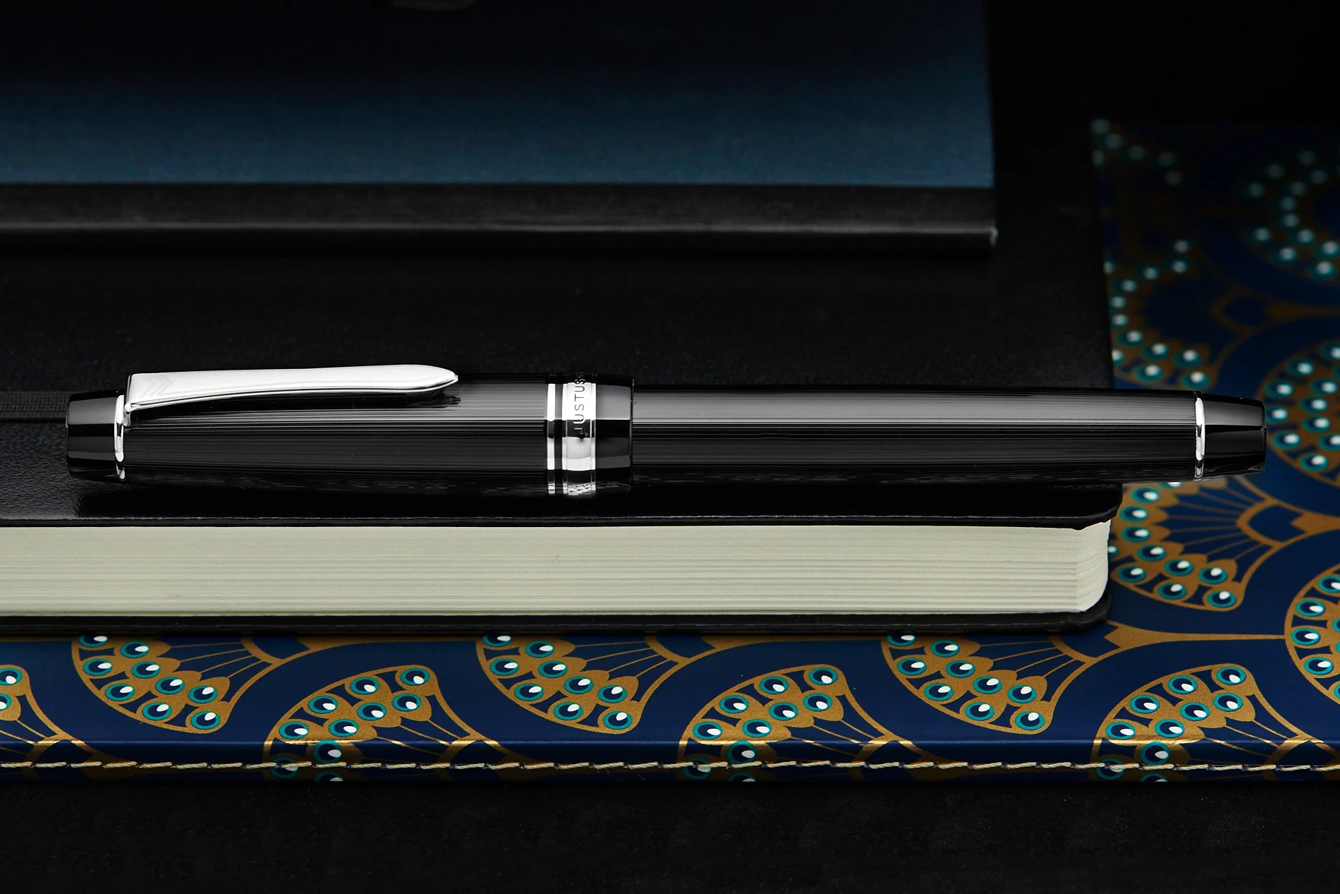 Pilot Justus 95 Fountain Pen - Black/Rhodium - Image 7