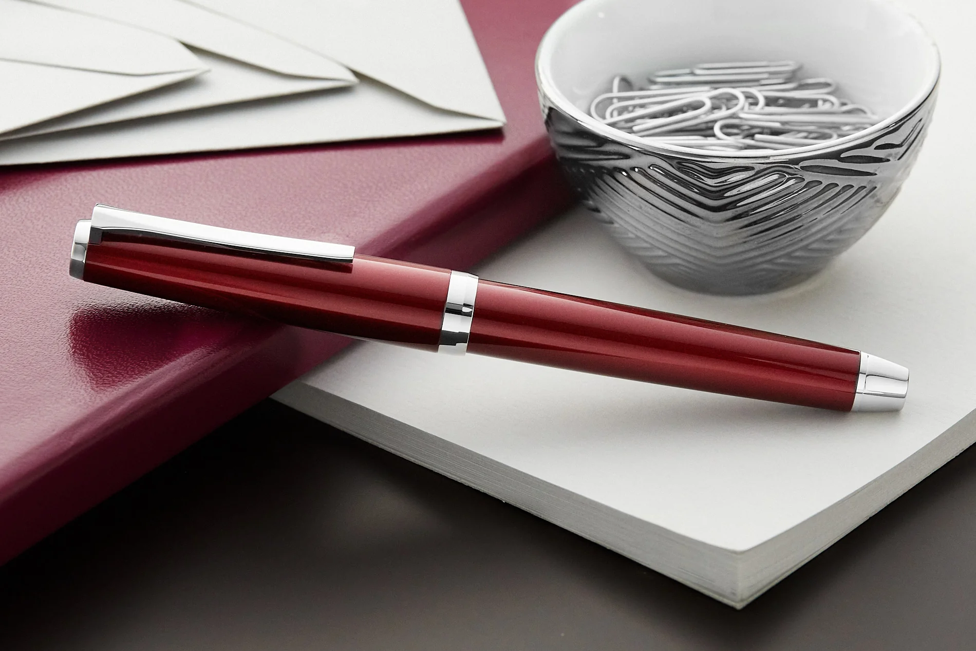 Pilot Metal Falcon Fountain Pen - Burgundy - Image 7