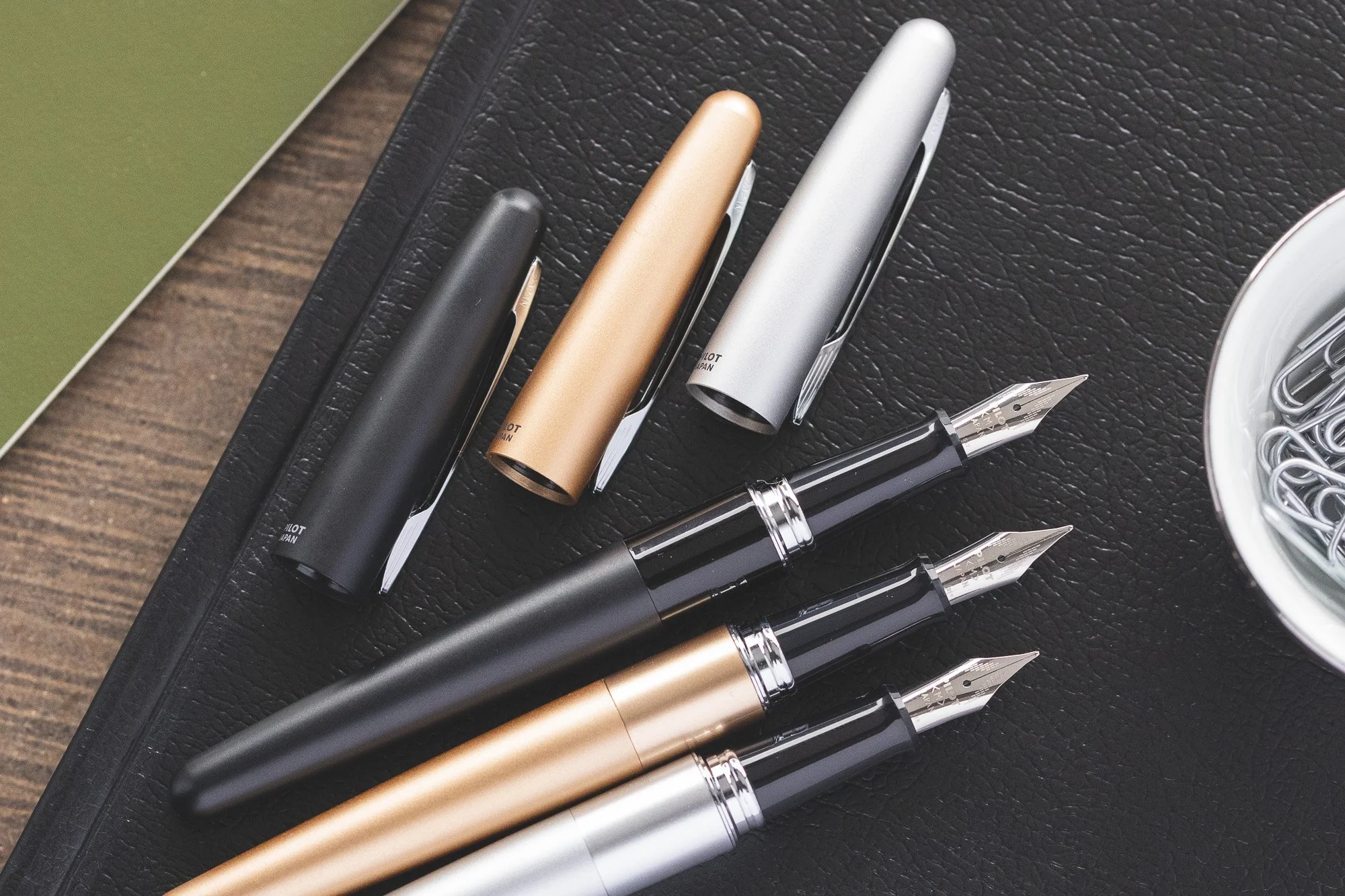Pilot Metropolitan Fountain Pen - Gold Plain - Image 11