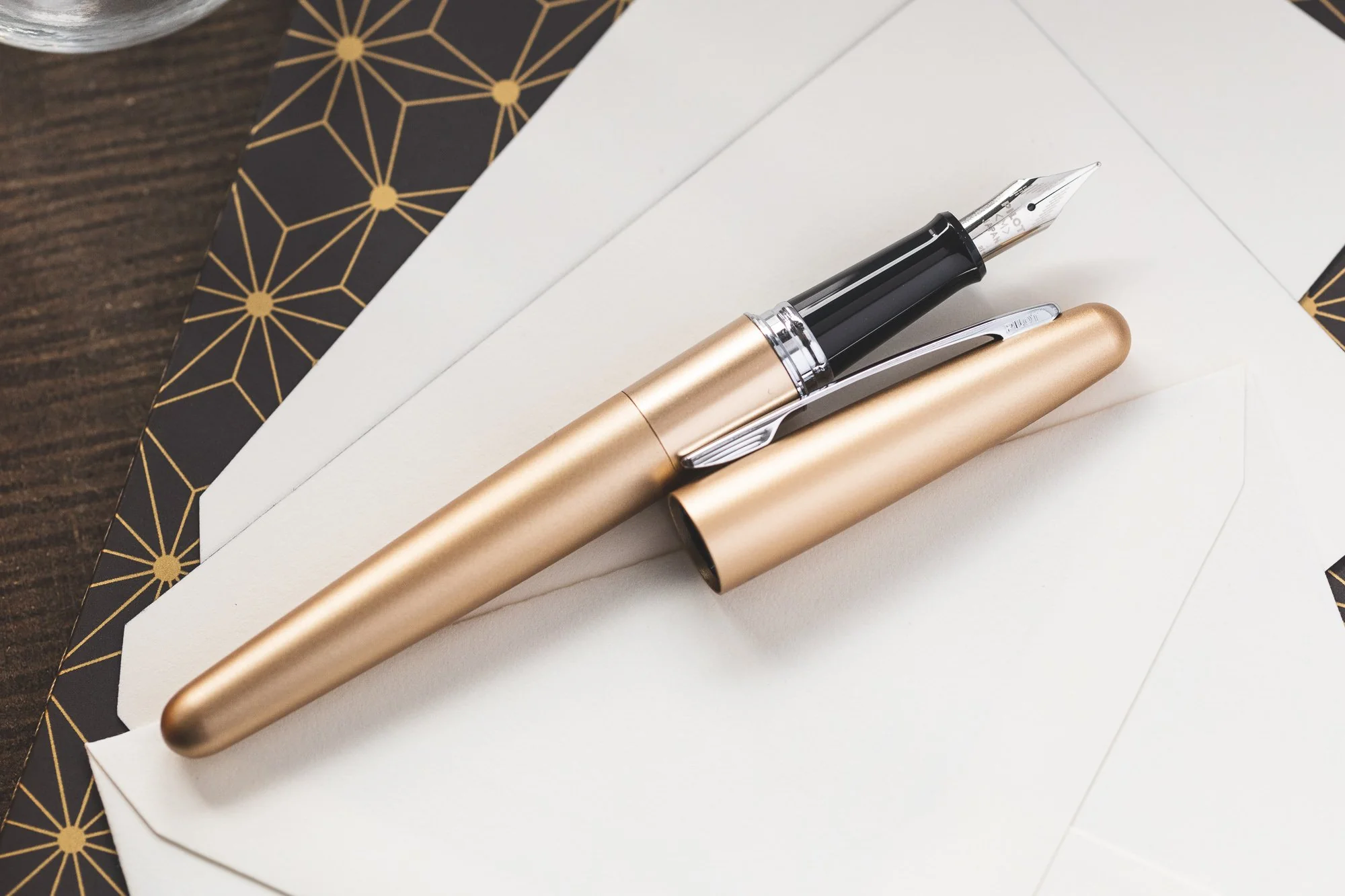 Pilot Metropolitan Fountain Pen - Gold Plain - Image 8