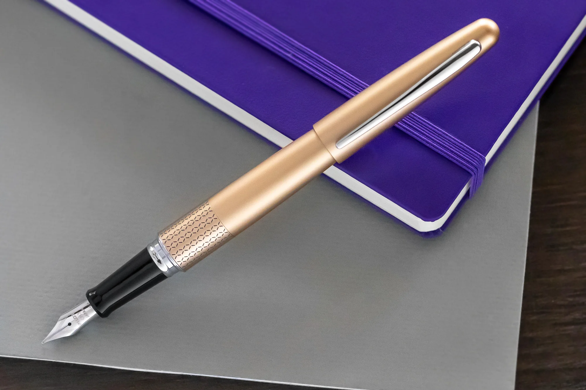 Pilot Metropolitan Fountain Pen - Gold Zig-Zag - Image 5
