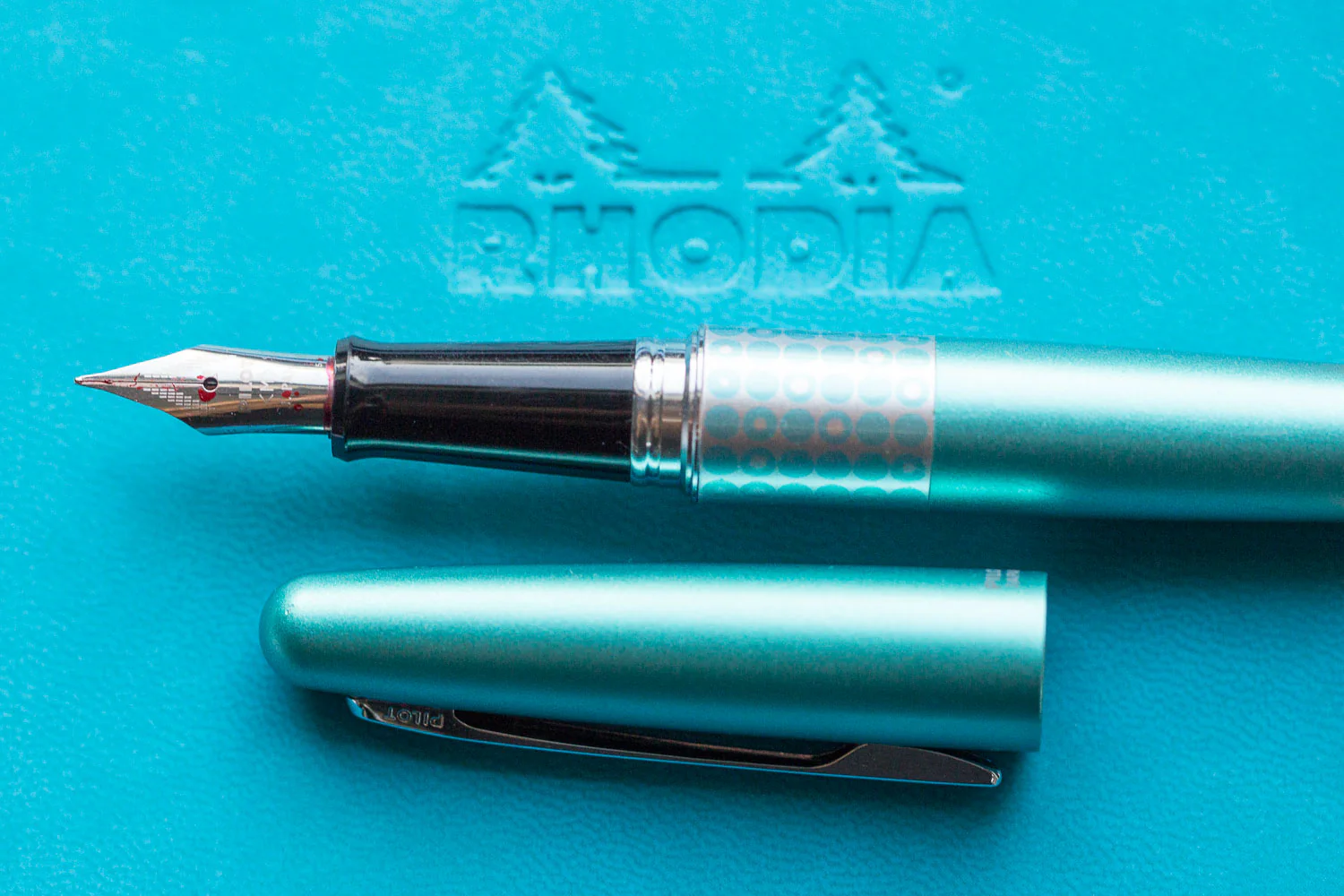 Pilot Metropolitan Fountain Pen - Retro Pop Turquoise - Image 9