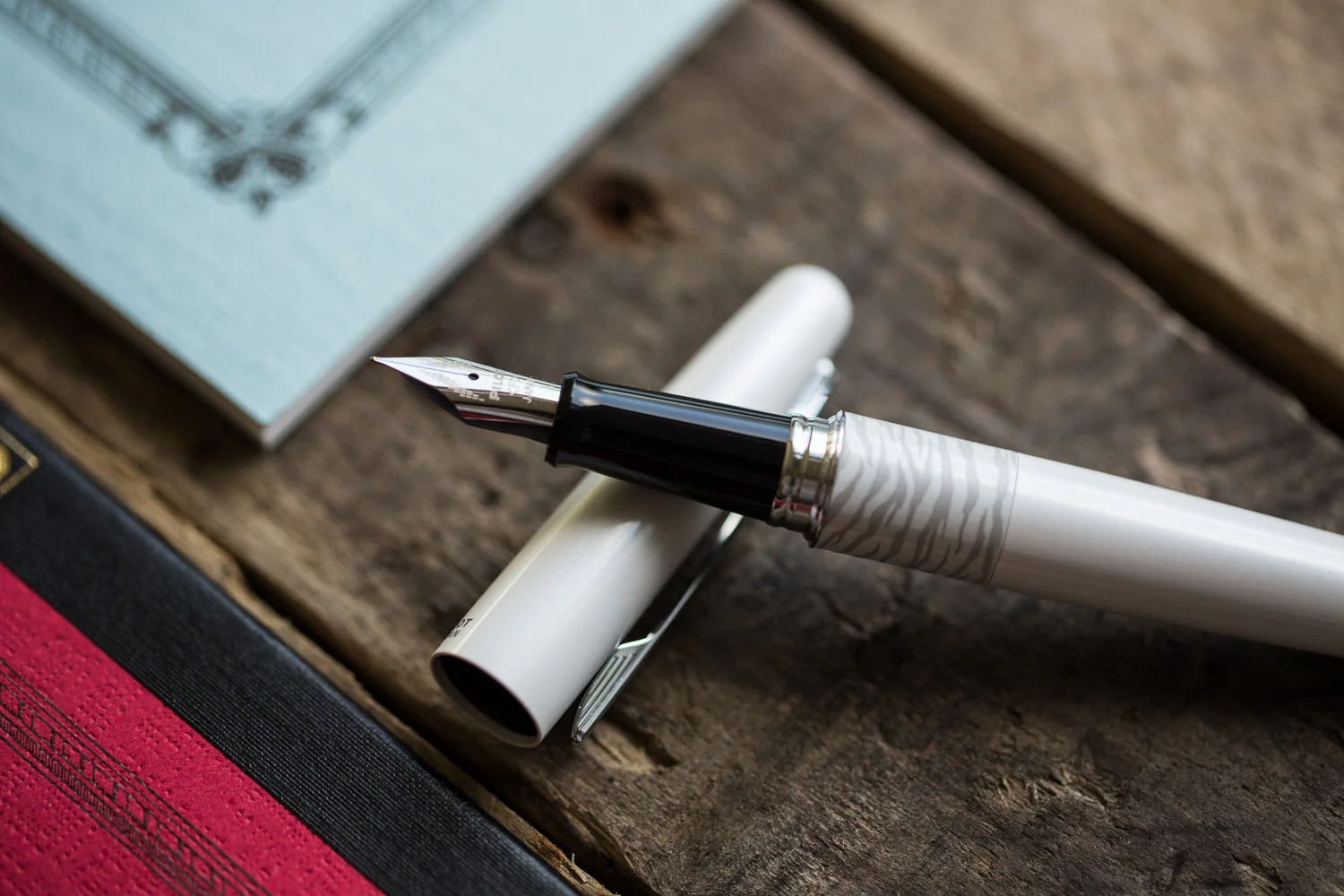 Pilot Metropolitan Fountain Pen - White Tiger - Image 9