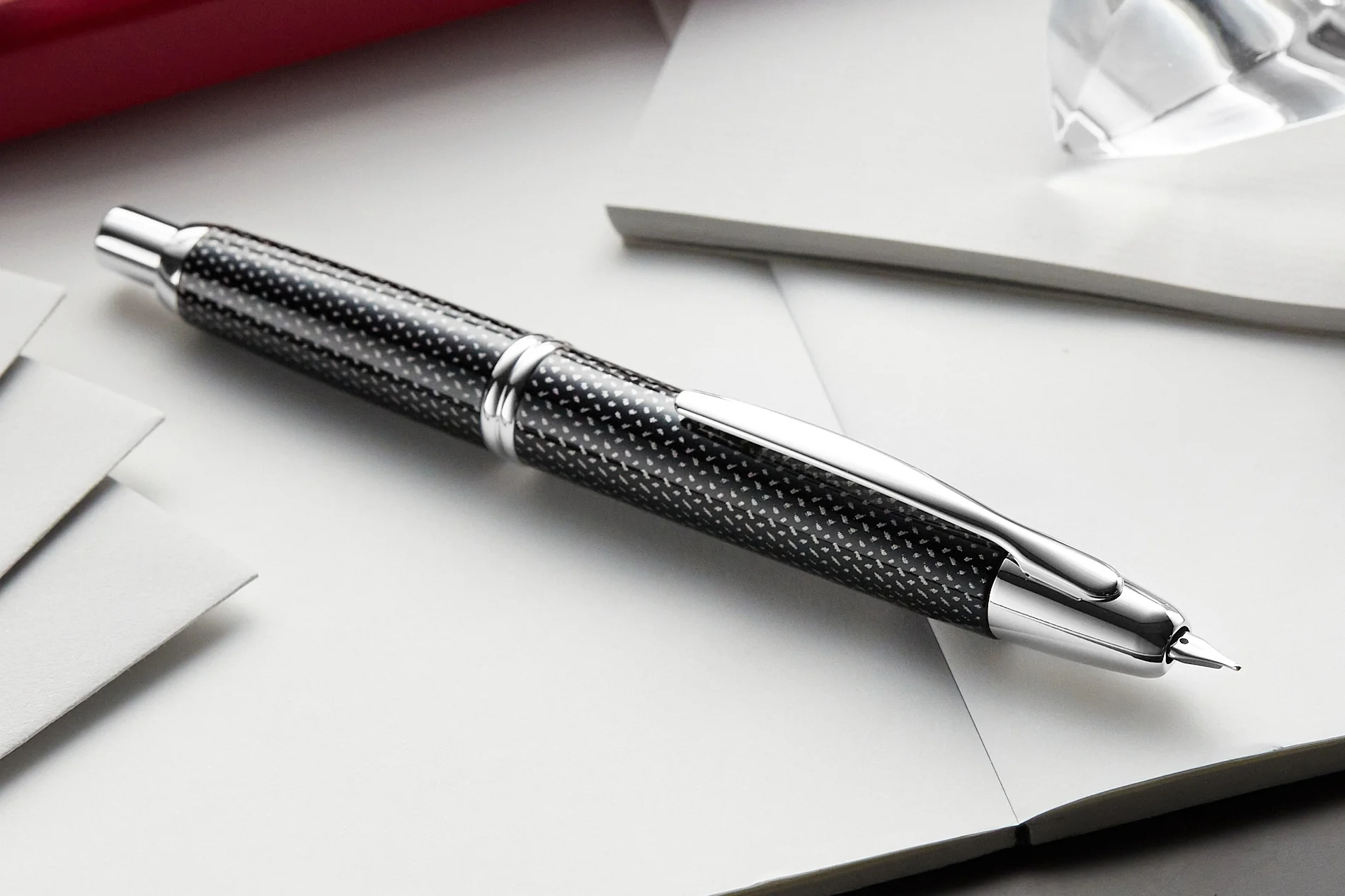 Pilot Vanishing Point Fountain Pen - Black Carbonesque - Image 10