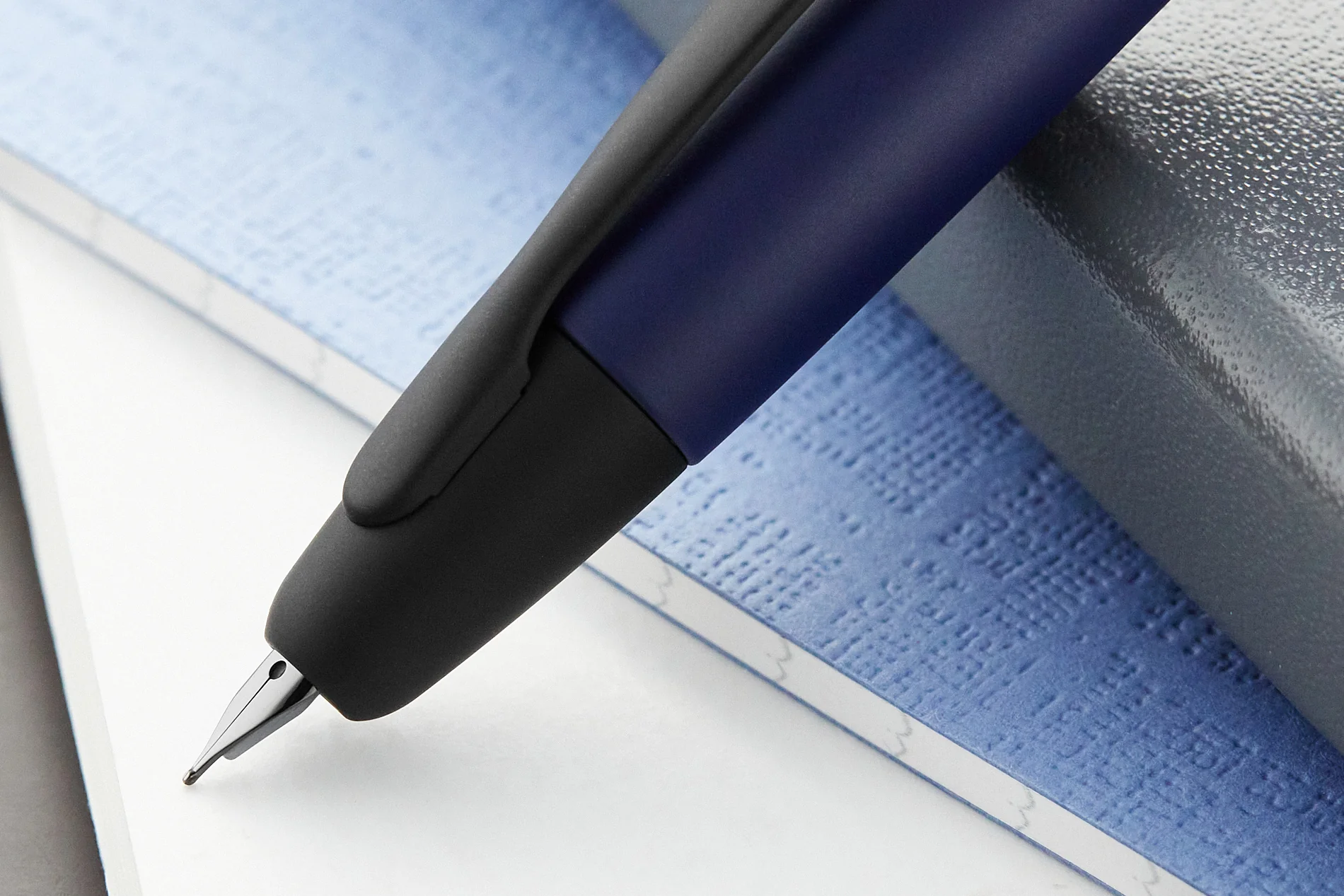 Pilot Vanishing Point Fountain Pen - Blue Matte - Image 9