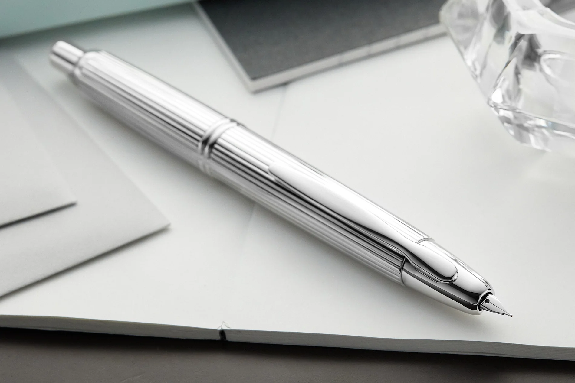 Pilot Vanishing Point Fountain Pen - Stripes - Image 11