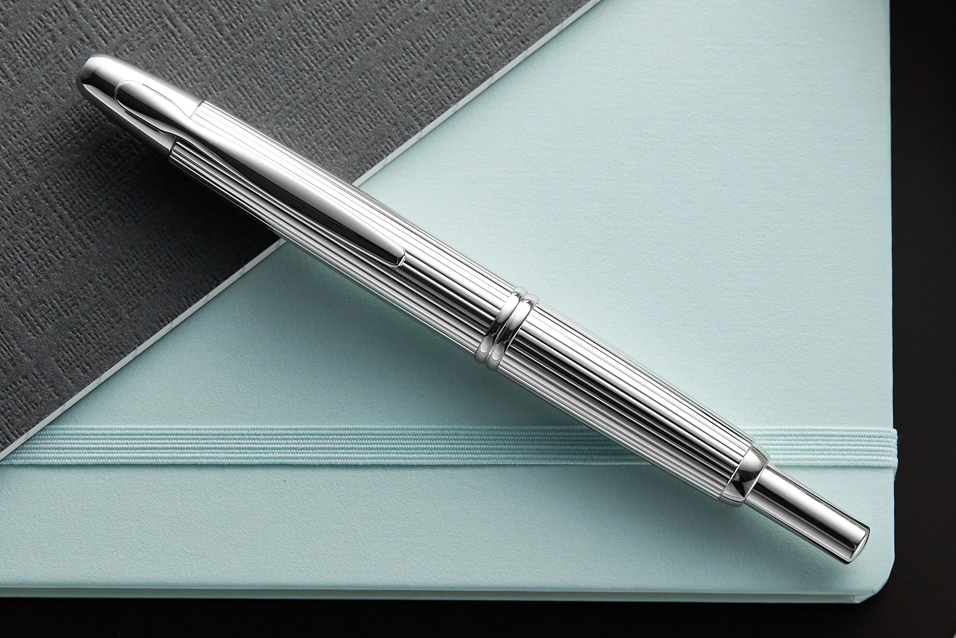 Pilot Vanishing Point Fountain Pen - Stripes - Image 8