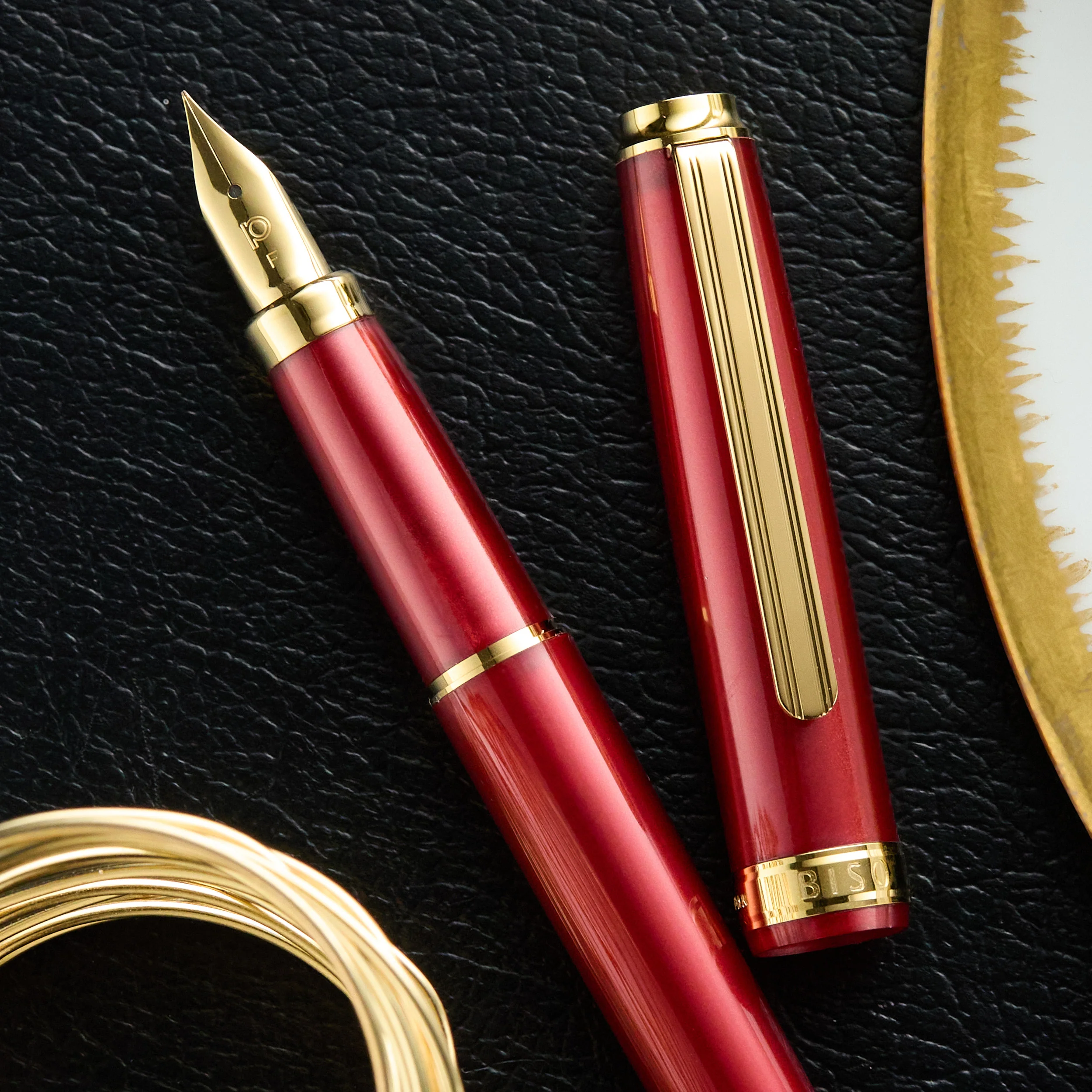 Platinum BISO Fountain Pen - Flame Red - Image 4