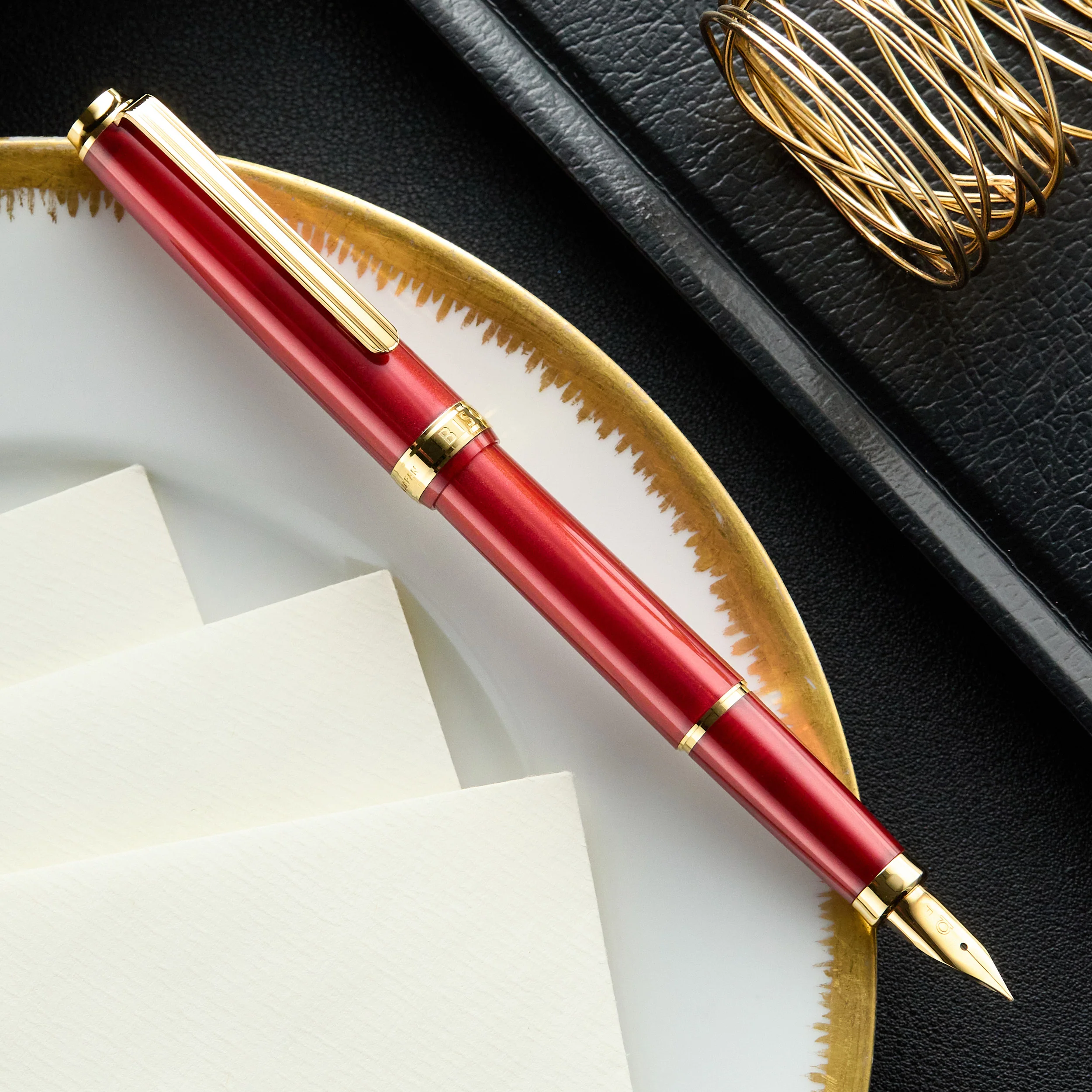 Platinum BISO Fountain Pen - Flame Red - Image 6