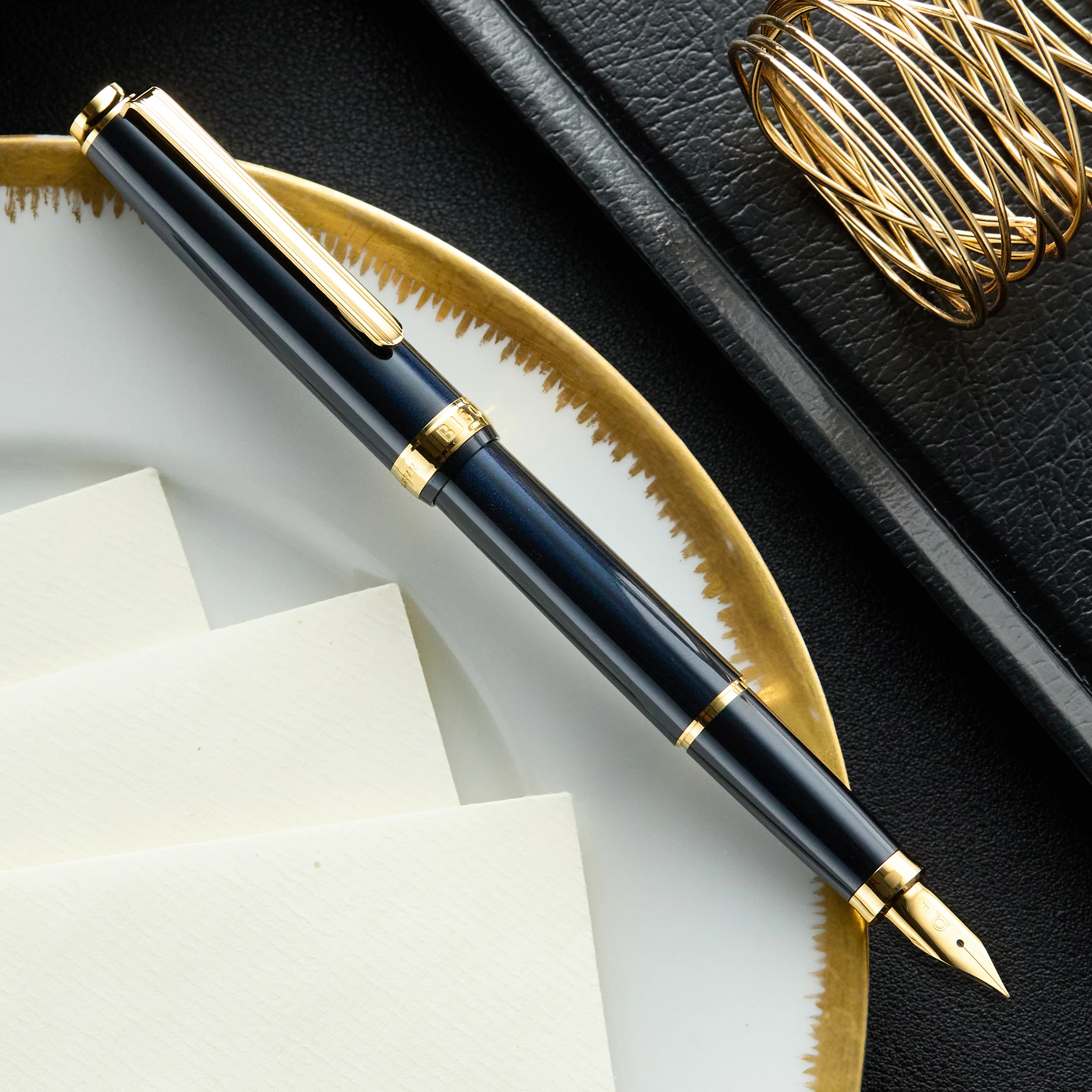 Platinum BISO Fountain Pen - Nebula Black - Image 6