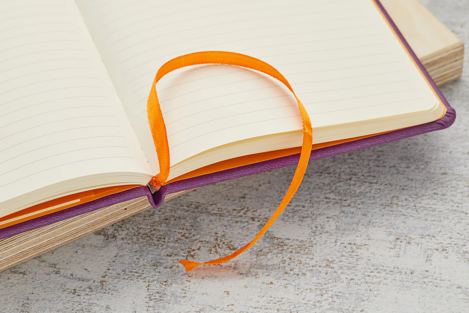 Rhodia Rhodiarama A5 Webnotebook - Purple, Lined - Image 4