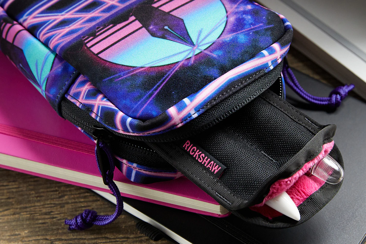 Rickshaw Bagworks 2 Pen Long Coozy - Black/Pink - Image 6