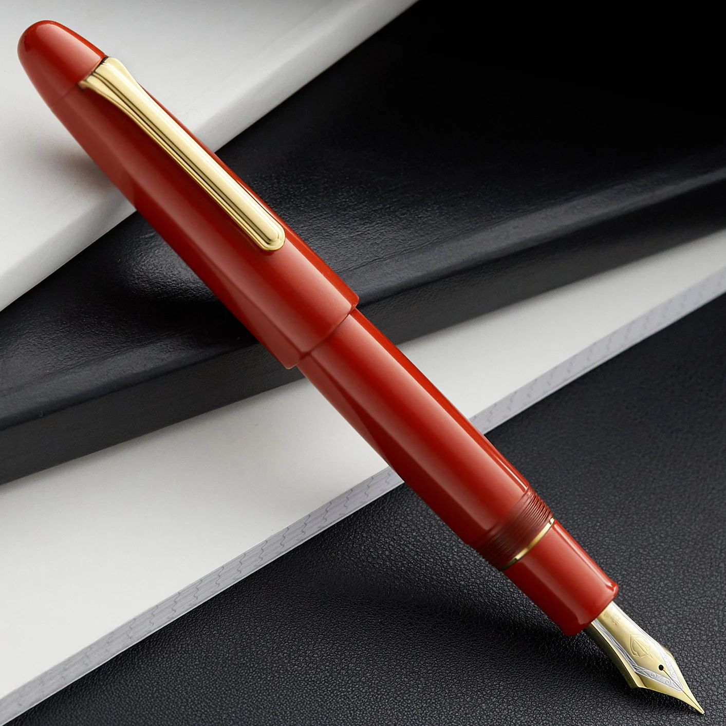 Sailor 1911 King of Pens Color Urushi Ebonite Fountain Pen - Amber