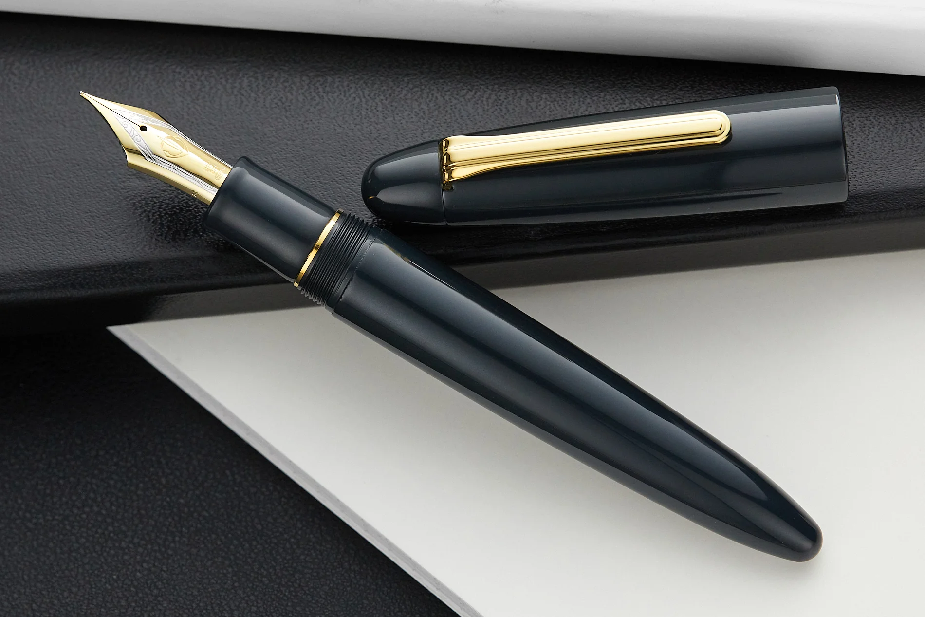 Sailor 1911 King of Pens Color Urushi Ebonite Fountain Pen - Dusk Blue - Image 5