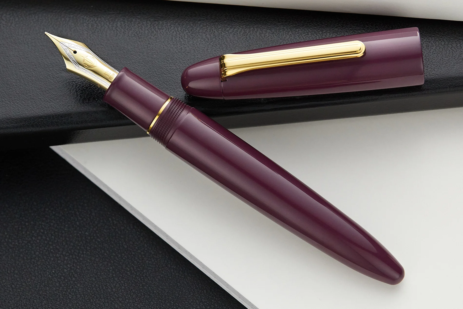 Sailor 1911 King of Pens Color Urushi Ebonite Fountain Pen - Lilac - Image 5