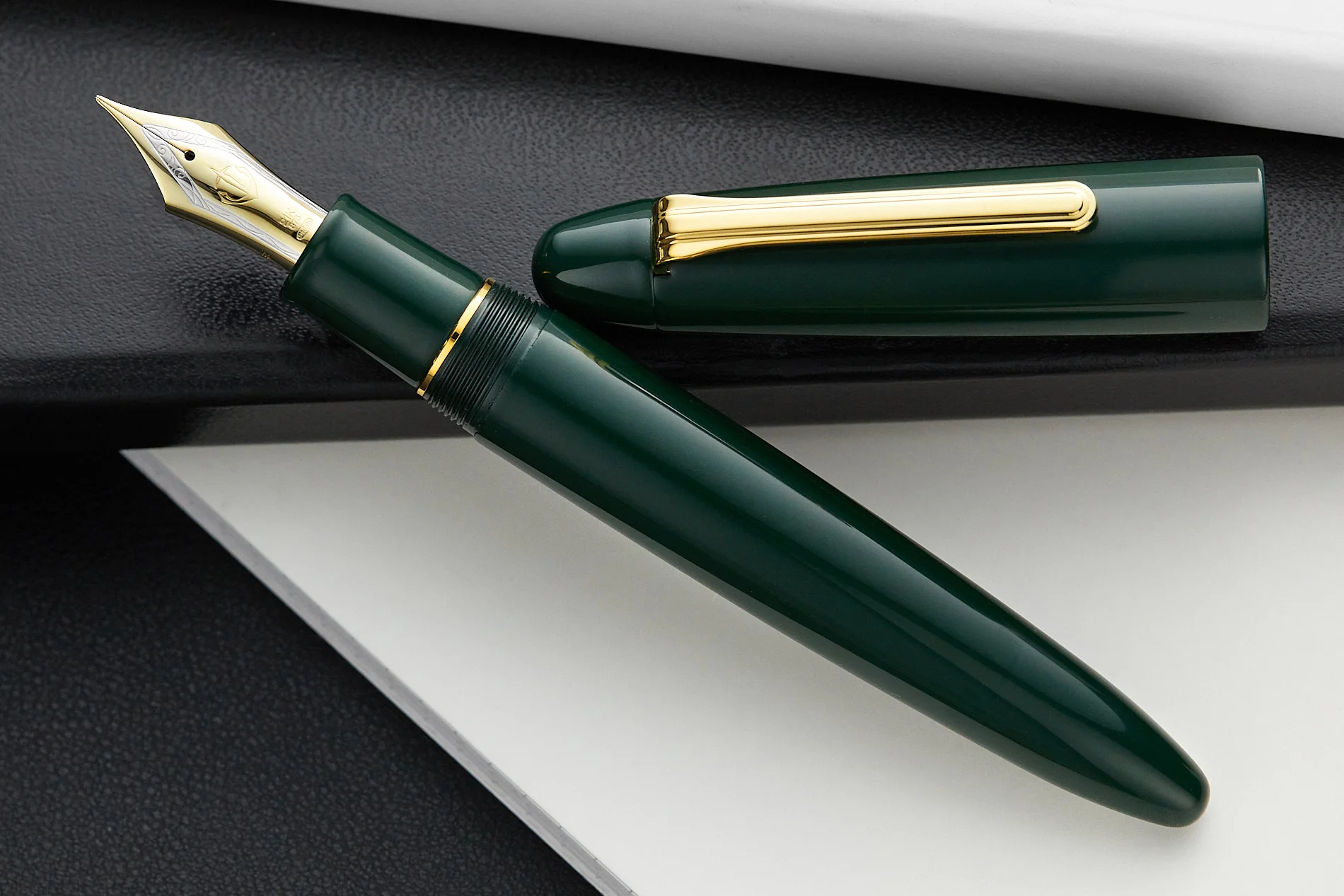 Sailor 1911 King of Pens Color Urushi Ebonite Fountain Pen - Pine Green - Image 5