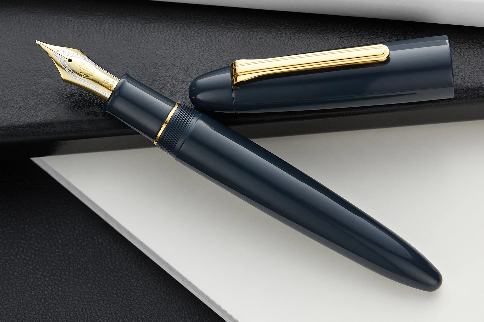 Sailor 1911 King of Pens Color Urushi Ebonite Fountain Pen - Slate Blue - Image 5