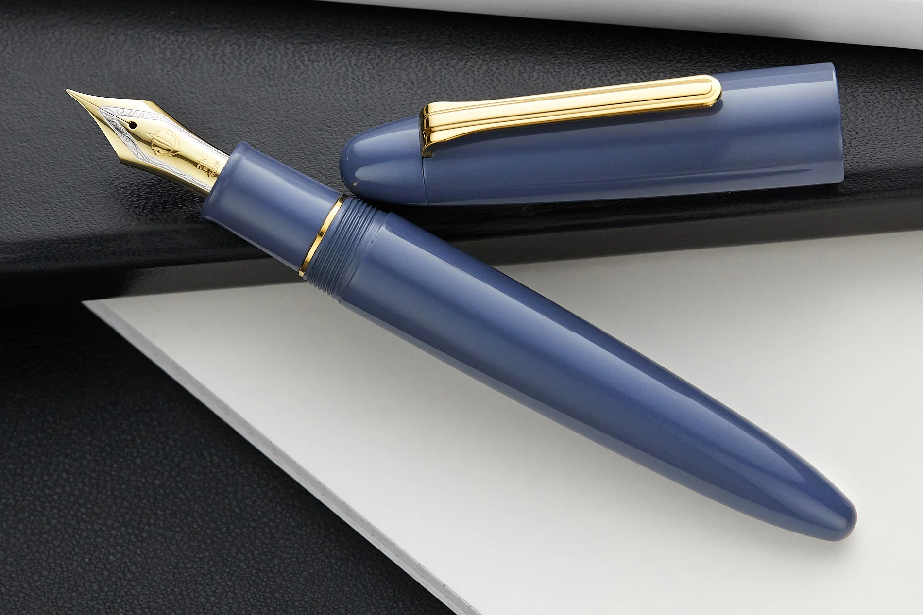 Sailor 1911 King of Pens Color Urushi Ebonite Fountain Pen - Smoke Gray - Image 5