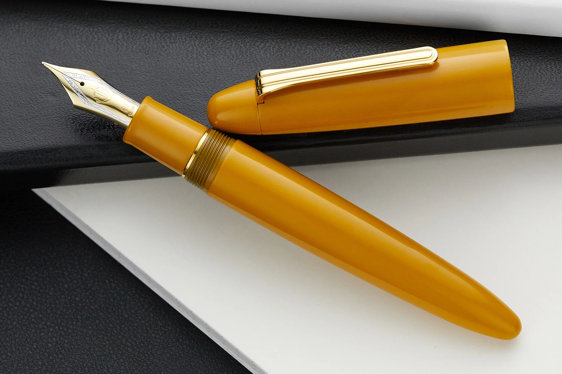 Sailor 1911 King of Pens Color Urushi Ebonite Fountain Pen - Sunflower - Image 5