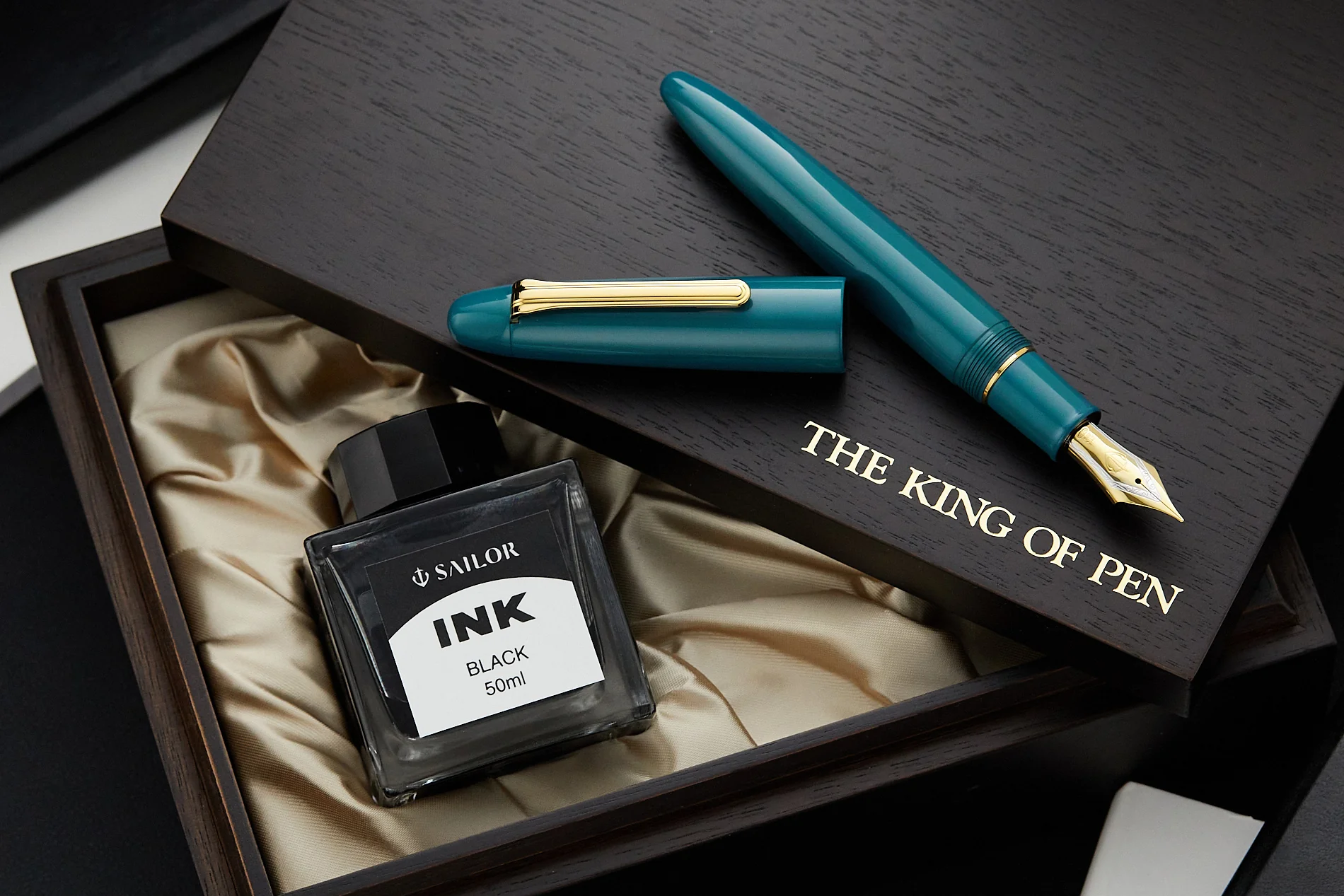 Sailor 1911 King of Pens Color Urushi Ebonite Fountain Pen - Teal Blue - Image 3