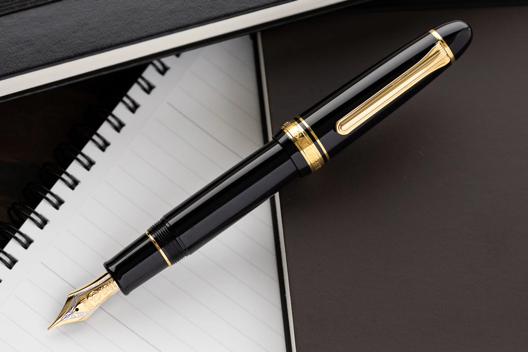 Sailor 1911 King of Pens Fountain Pen - Black/Gold - Image 6